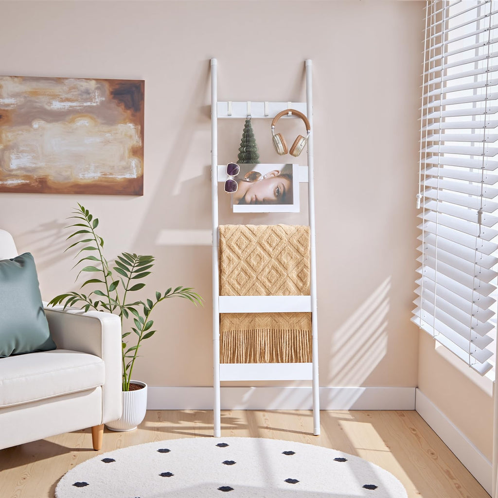 HOOBRO Blanket Ladder, 5-Tier Towel Rack with Hooks, Wall-Leaning Blanket Rack, Decorative Display Ladder Shelf, Scarves, Industrial, Living Room, Bedroom, Black BB52CJ01