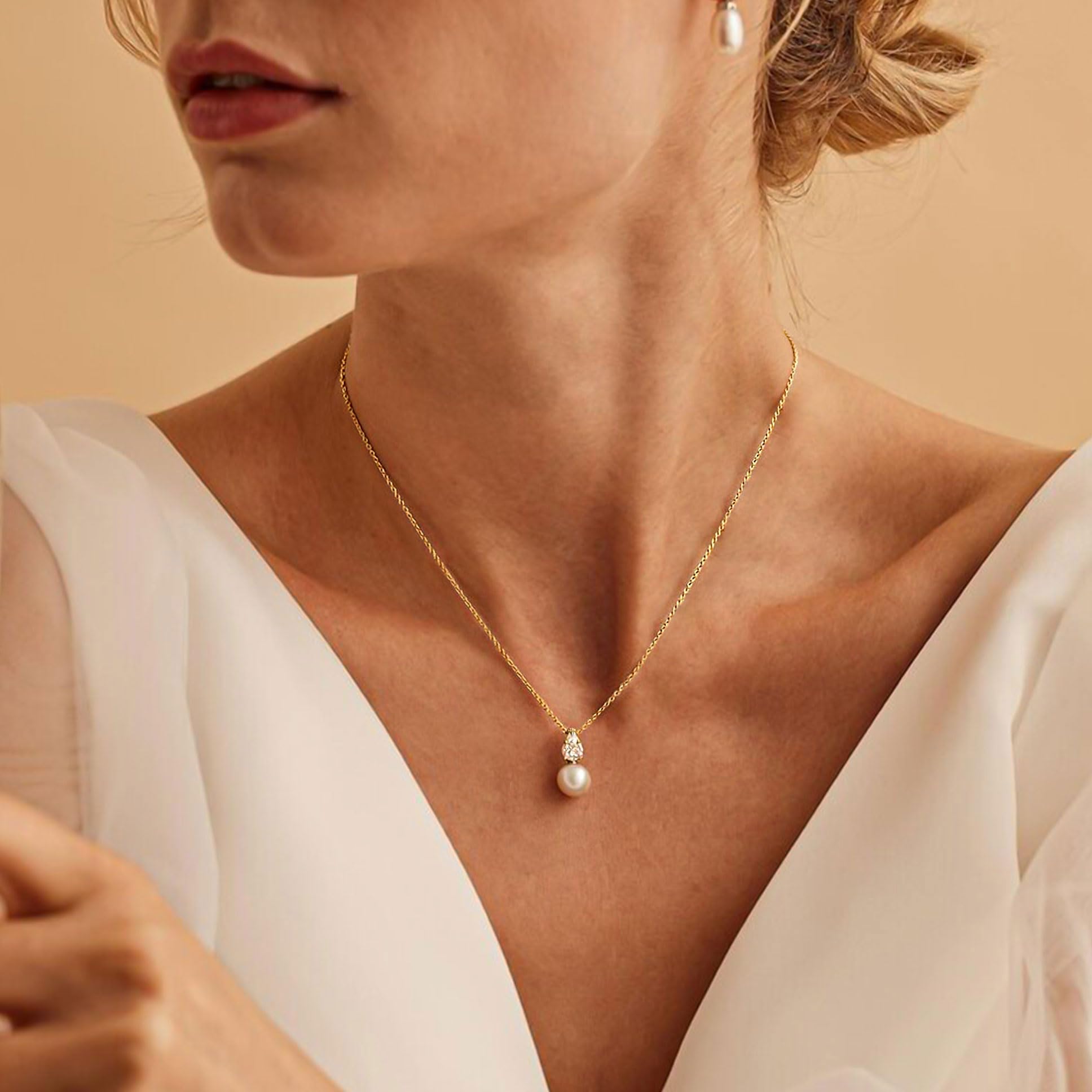 Pearl Necklace for Women Trendy,14k Gold Plated Necklace Dainty Wedding Necklace Small Cute Choker Necklace Gold Prom Drop Necklace Vintage Waterproof Jewelry for Women Prom Jewelry Fashion Gifts