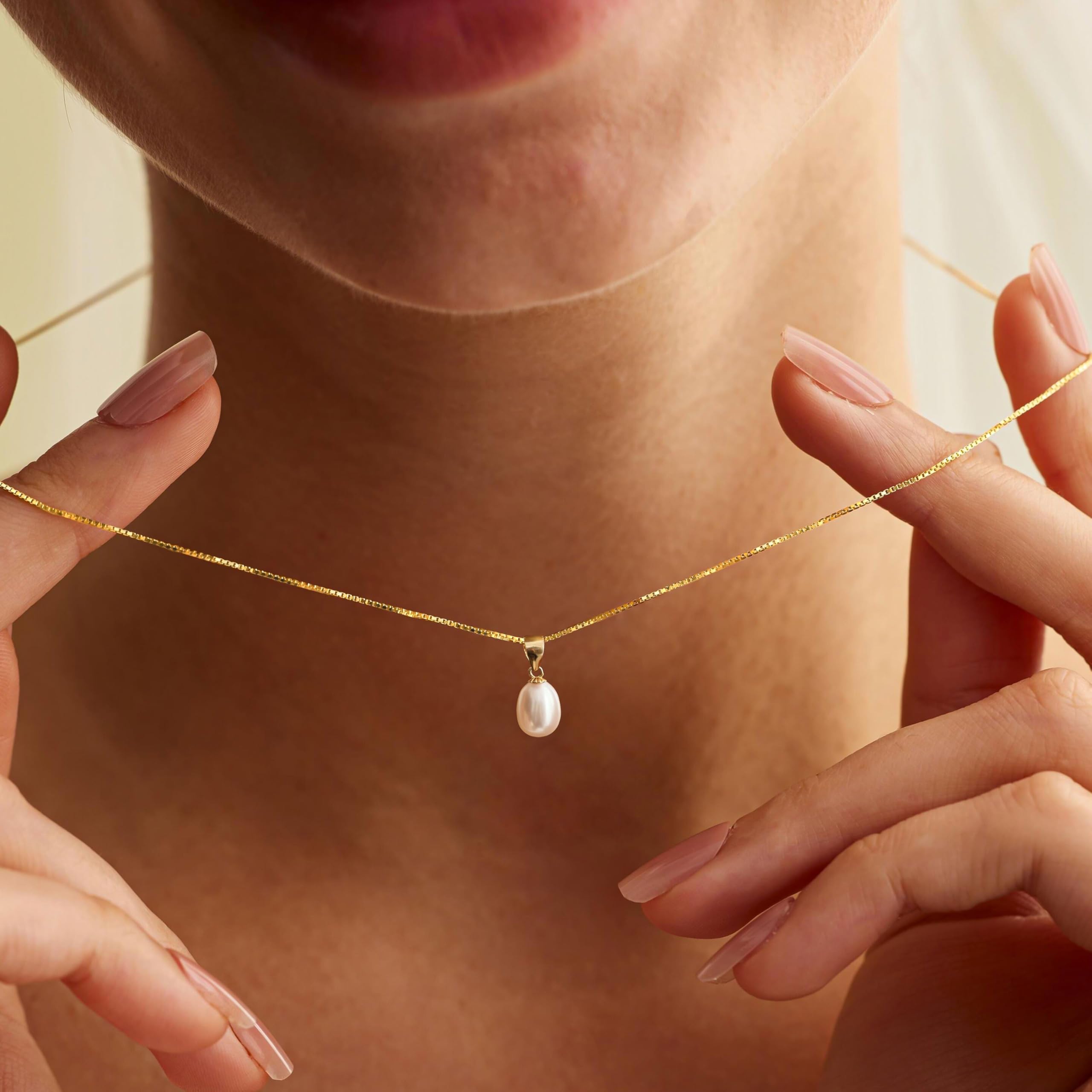 Pearl Necklace for Women Trendy,14k Gold Plated Necklace Dainty Wedding Necklace Small Cute Choker Necklace Gold Prom Drop Necklace Vintage Waterproof Jewelry for Women Prom Jewelry Fashion Gifts