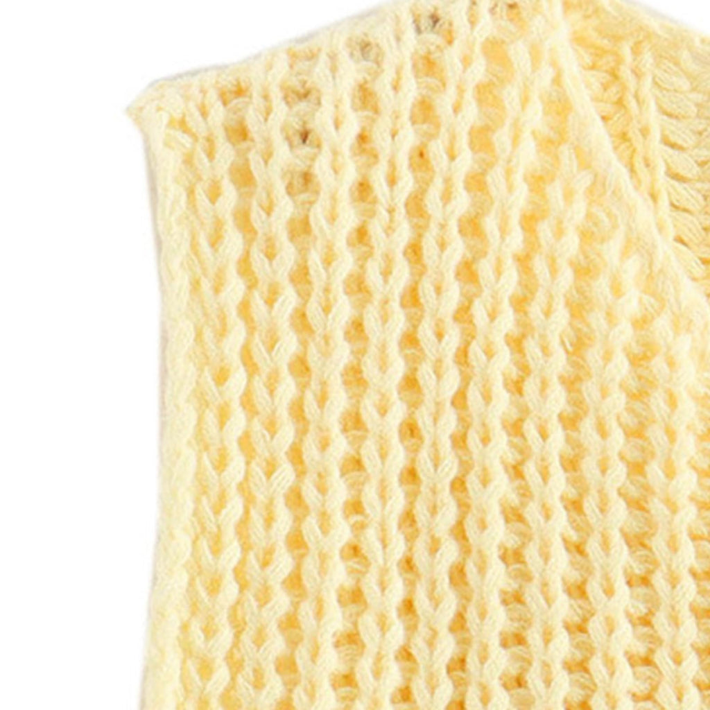KEOMUD Women's Sleeveless Cropped Knit Cardigan Casual Button Down Crochet Sweater Vest Tops with Pockets
