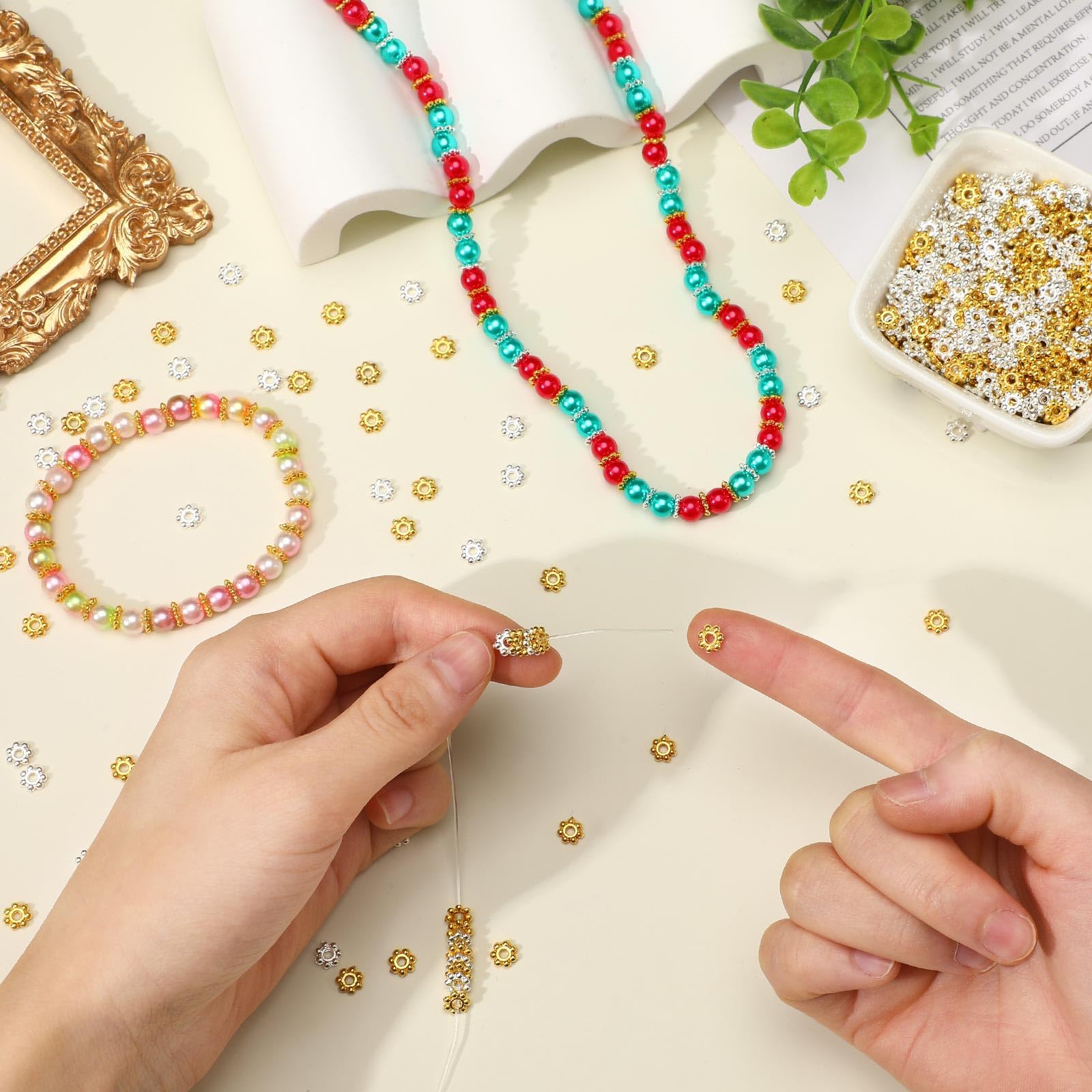 Augshy 700PCS White Letter Beads Alphabet Beads for Making DIY (6mm) | Premium Acrylic Cube Shape, Ideal Bracelets and Keychains, Large Hole Design for Easy Paracord Threading