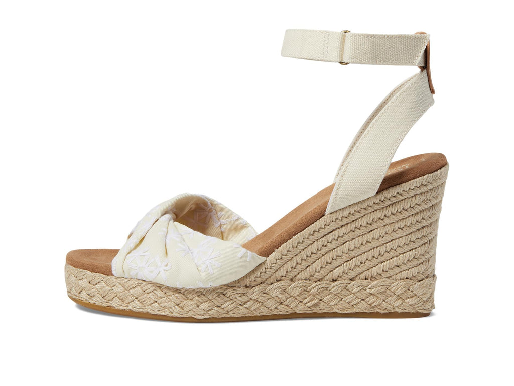 TOMS Marisela