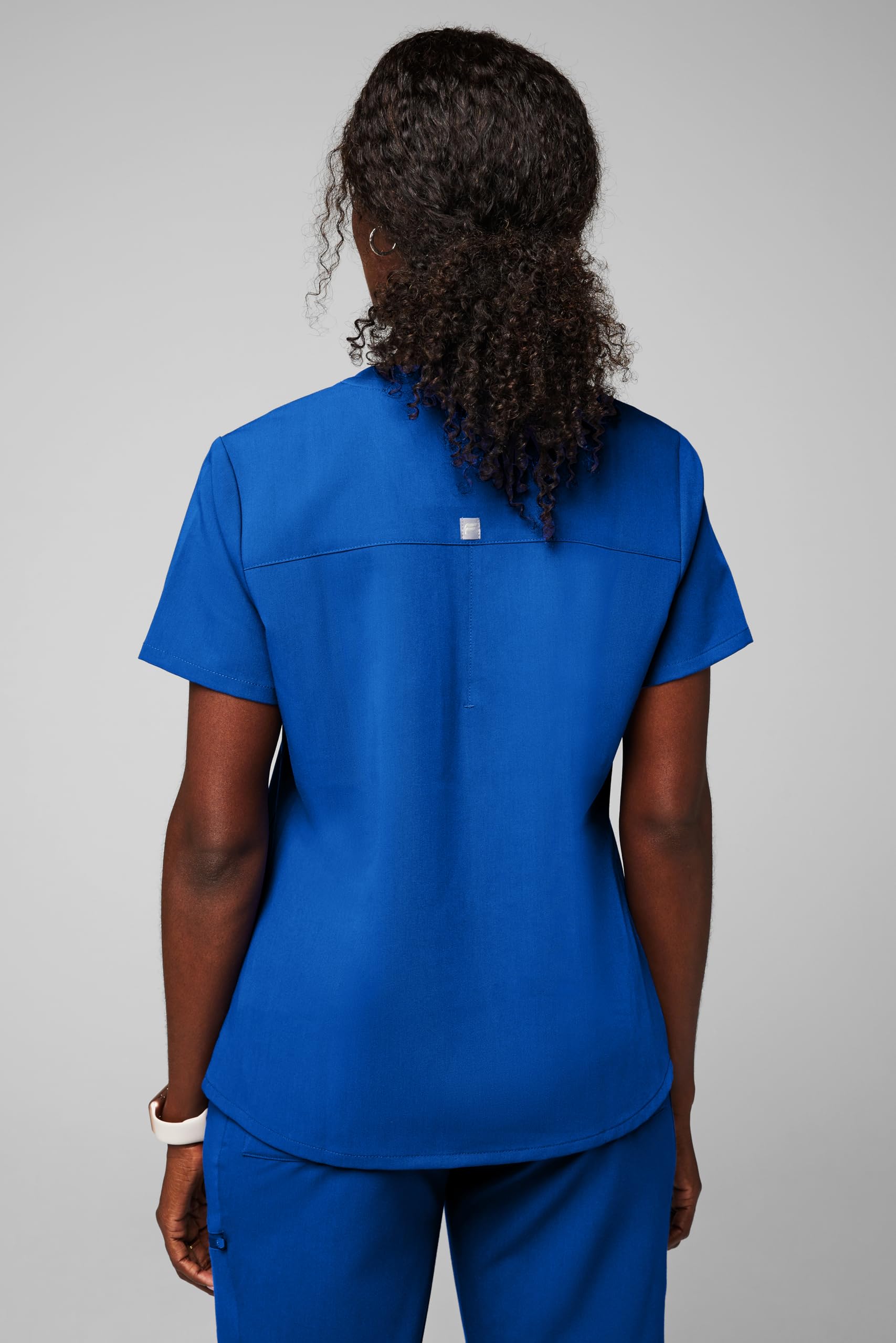 Fabletics Women's Vital 1-Pocket Scrub Top - MotionTech, Wrinkle-Resist, Chest Pocket, Anti-Shrink, Semi-Slim Fit