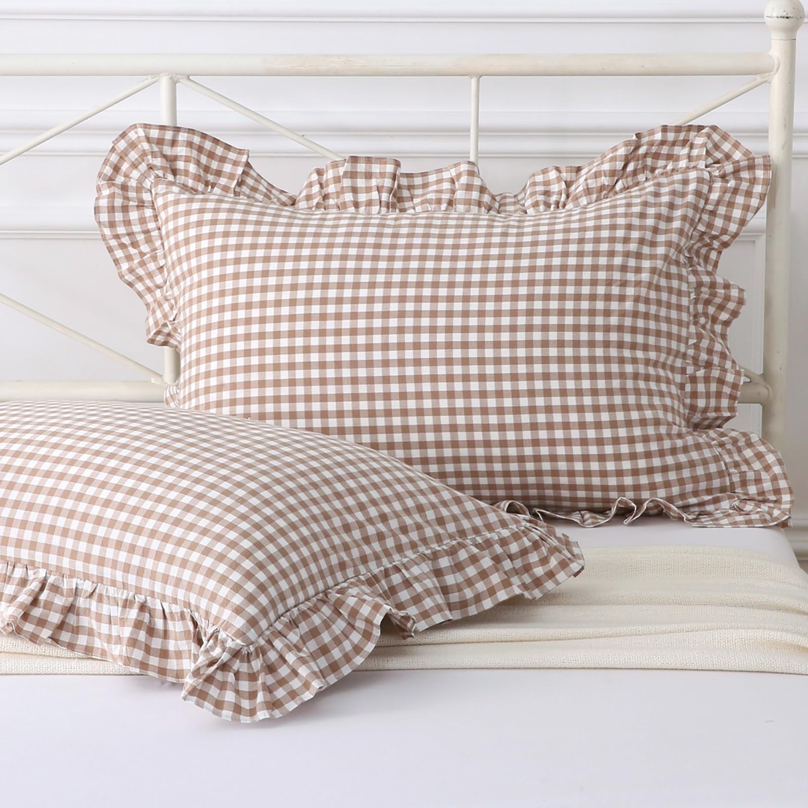 Silnuo Green/White Plaid Ruffled Queen Size Pillow Shams Set of 2,Washed Cotton Shabby Checkered Gingham Farmhouse Bed Pillow Covers 20"x30"