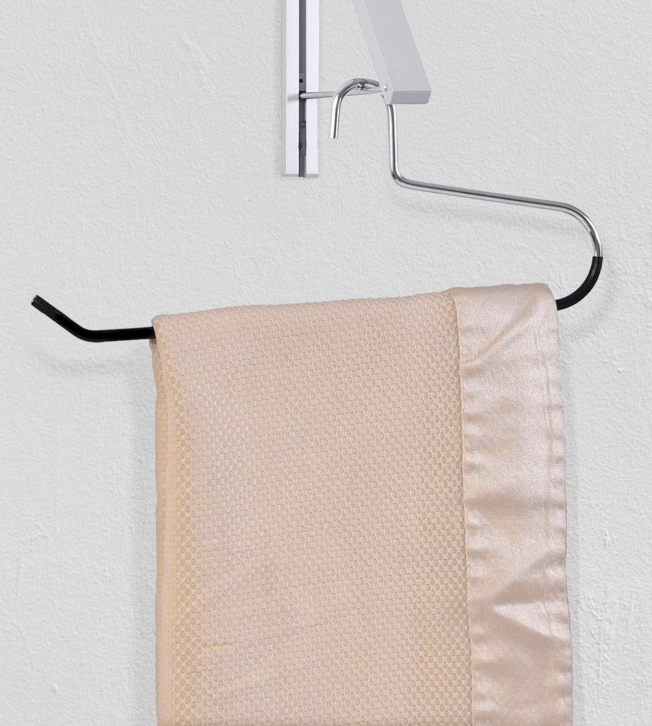 Blanket Hangers Set of 6 Heavy Duty Stainless Steel Hanger with Black Vinyl Nonslip Coating - Great for Closet Storage of Quilts, Comforters, Bedding, Table Cloths, Towels, Rugs and Sleeping Bags