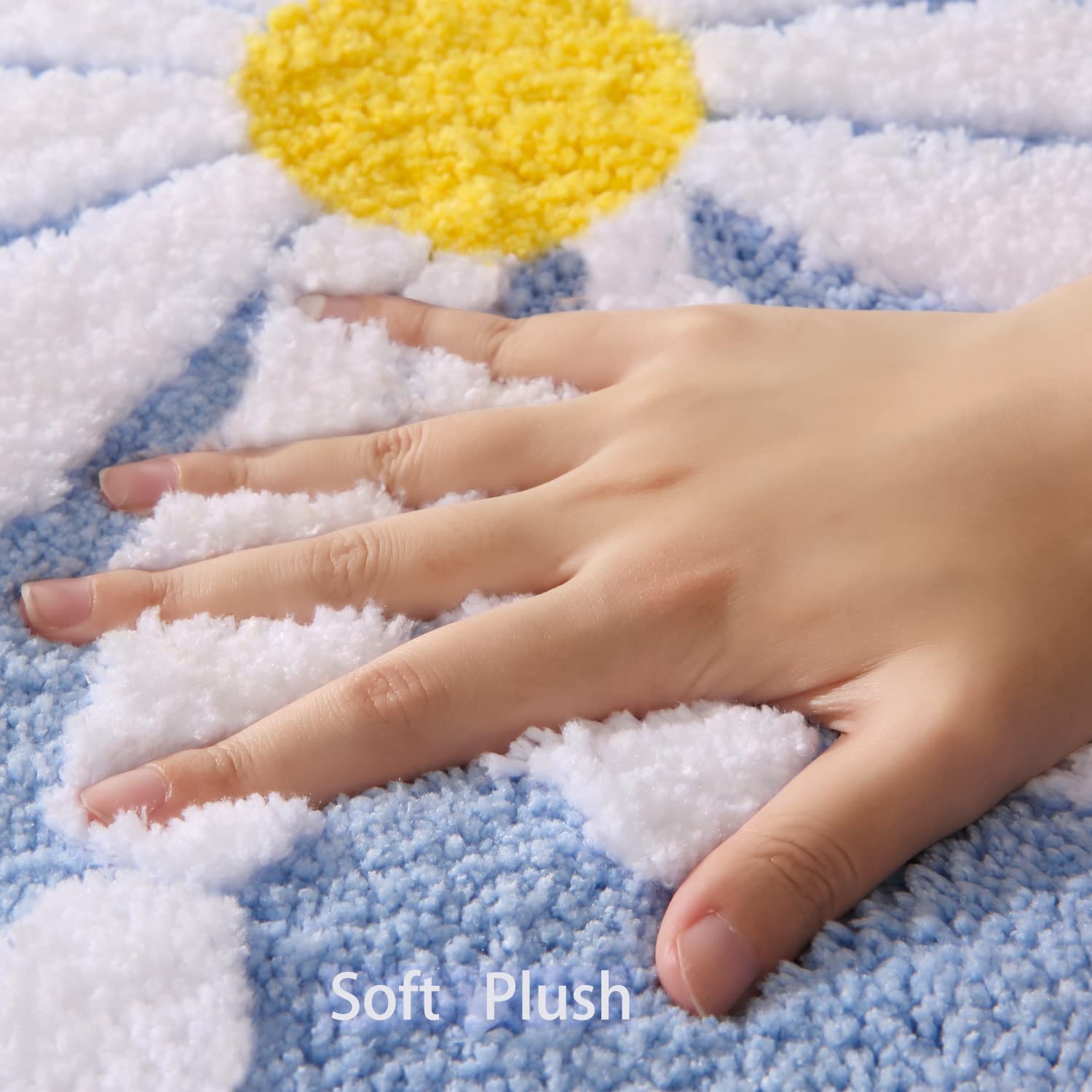 QJHOMO Beige Bathroom Rugs Cute Daisy Bath Mat White and Yellow Flower Decor Rug Non Slip Floor Carpet Microfiber Bathmat Super Absorbent Machine Washable Bathtub Mats for Shower (16x24 inch)
