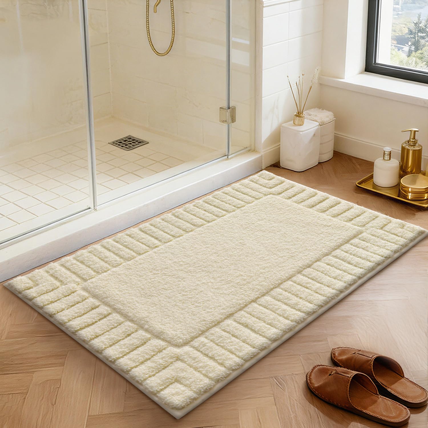 LUMI Bathroom Rugs Non Slip with Rubber Backing, Extra Soft Plush Microfiber Bath Rug Absorbent, Machine Washable Bath Mat Quick Dry for Tub, Shower, Hotel, Beige, 16"x24"