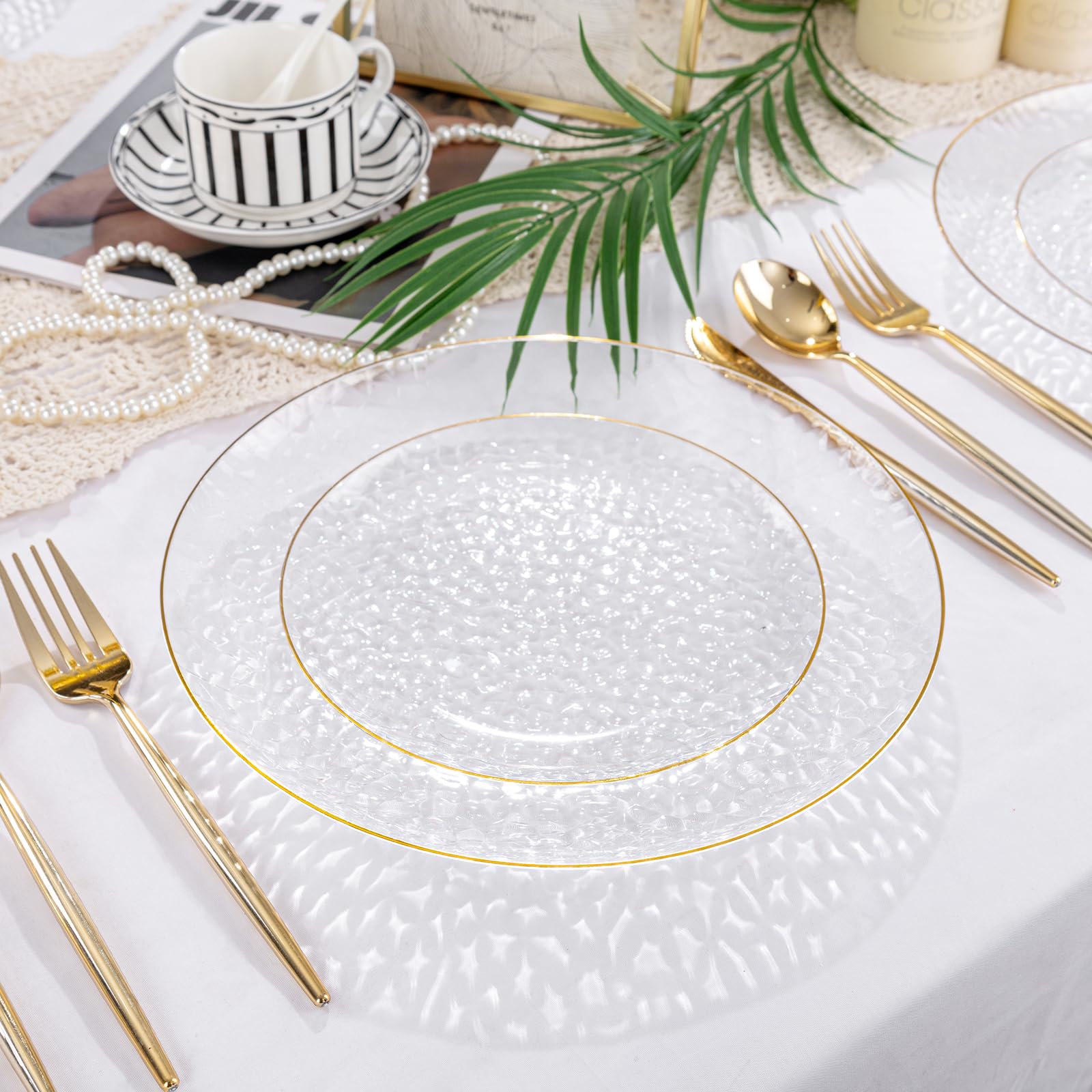Rubtlamp 100Pcs Amber Gold Plastic Plates, Disposable Plates With Gold Rim, Heavy-duty Party Platos, Hammered Plastic Plates Include 50 Clear Dessert Plates, 50 Dinner Plates for Party
