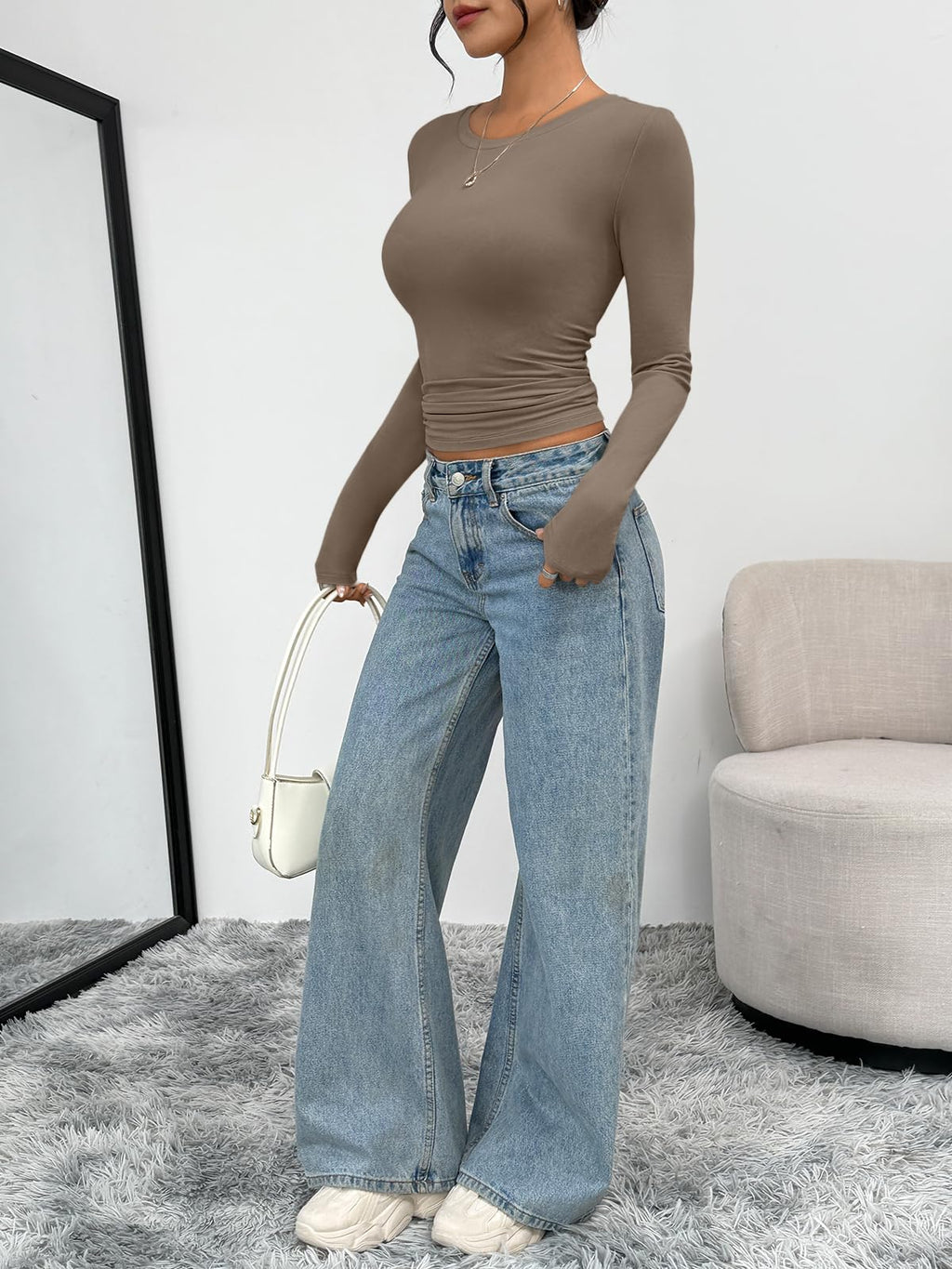 Trendy Queen Womens Long Sleeve T-Shirts Basic Crop Tops 2026 Spring Fashion Outfits Going Out Winter Clothes