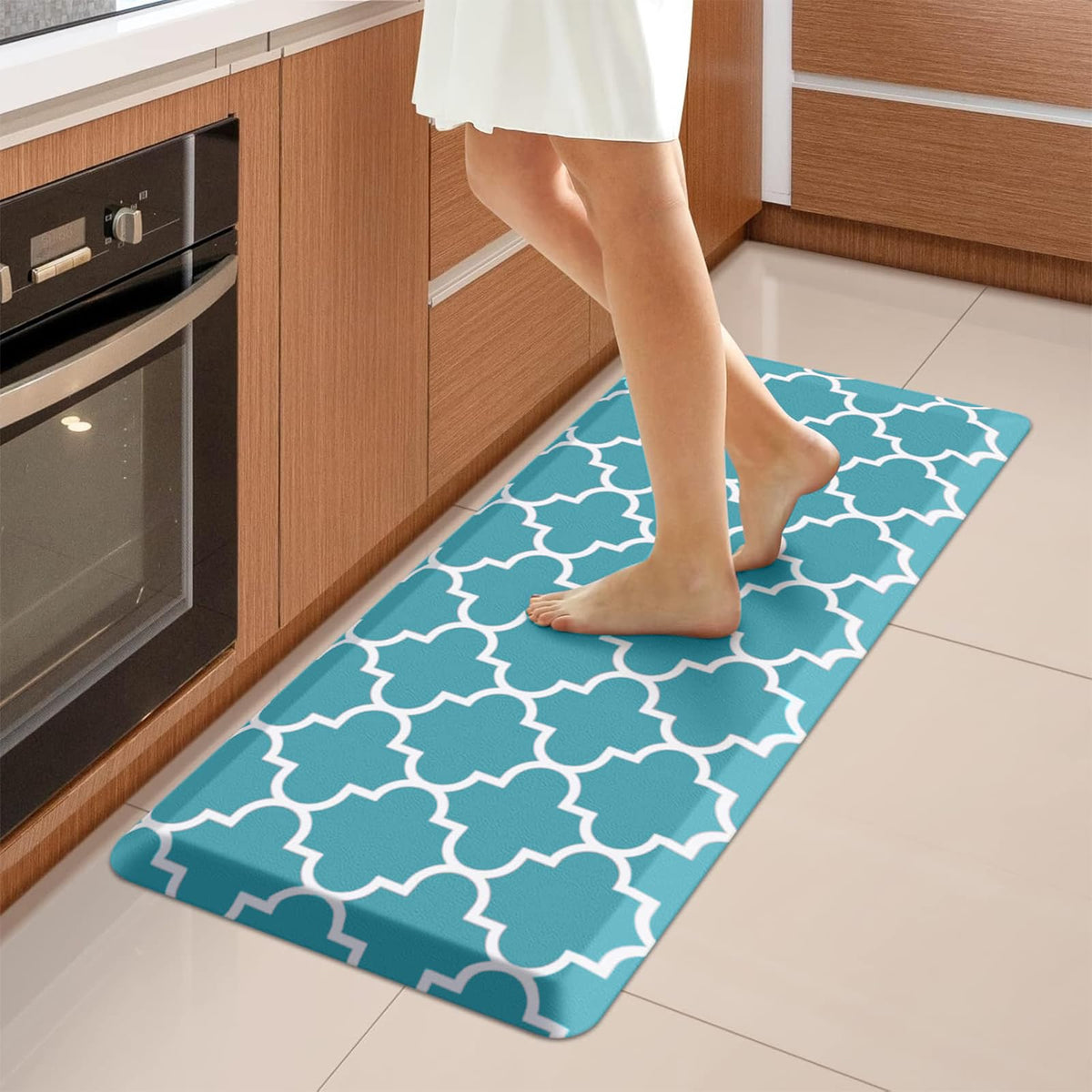 WISELIFE Anti-Fatigue Cushioned Kitchen Mat / Rug ,17.3"x 28",Non Slip Heavy Duty PVC Ergonomic Waterproof Comfort Rugs for Floor Home, Office, Sink, Laundry,Black