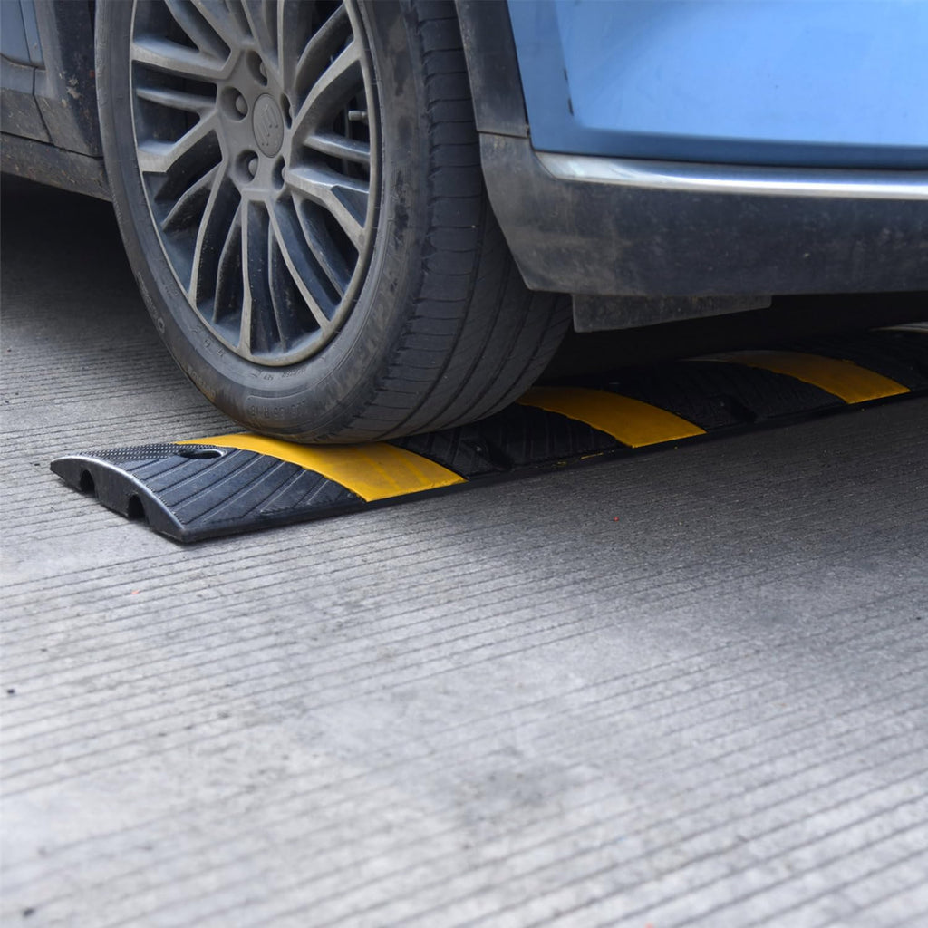 72" x 10" x 2" inch Portable Speed Bump Hump, 6' Feet Durable Collapsible Road Safety Bumps, Vehicles Hump Bumps for Asphalt Concrete Gravel Garage Driveway Roads Parking (72" Curlable Bump)