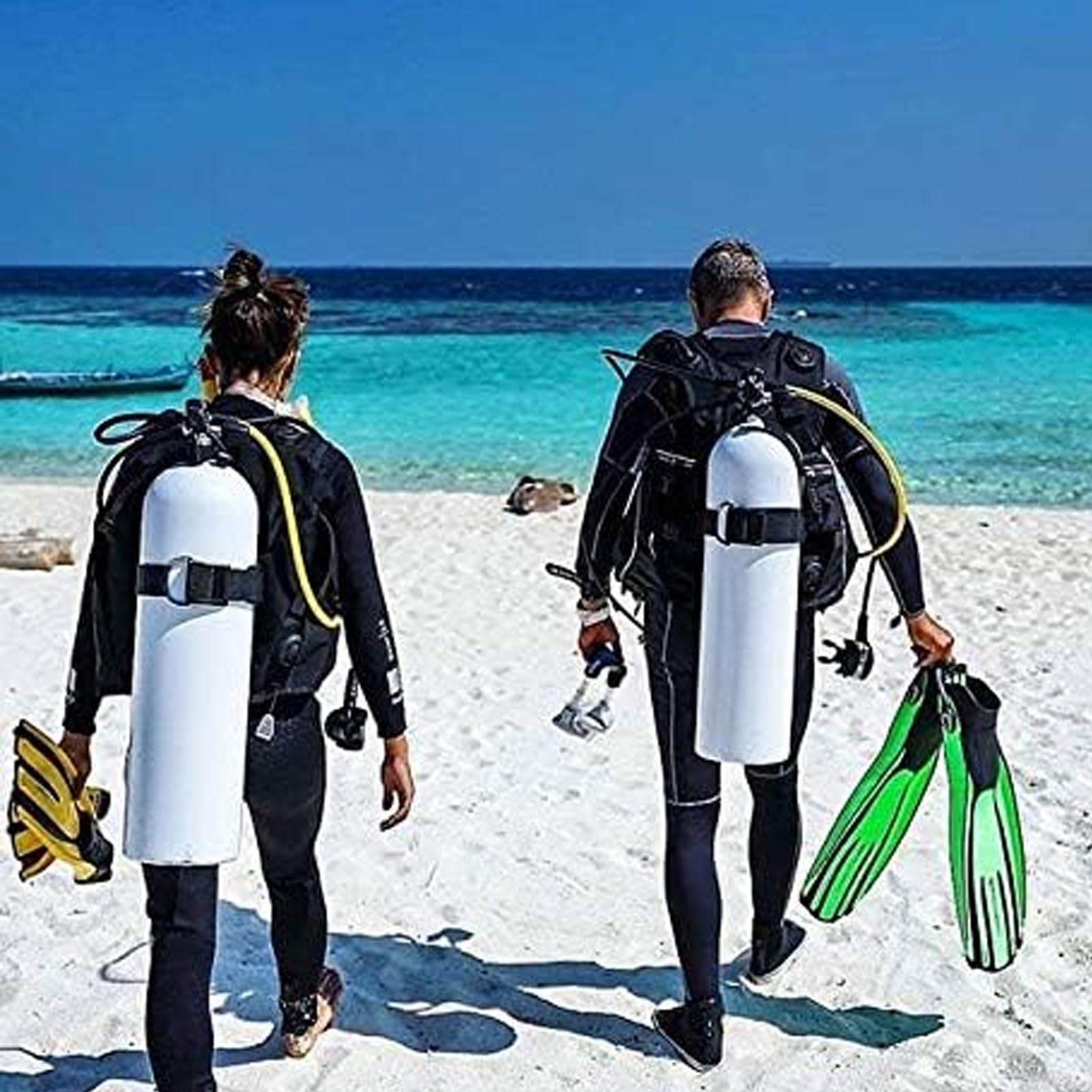 Mares Unisex Adults Avanti Quattro + Diving Fins - Durable Efficient Versatile Open-Heel Scuba Fins with Four-Channel Design & Bungee Strap