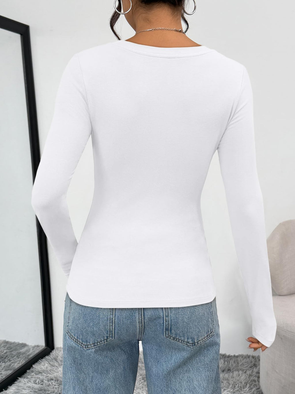 Trendy Queen Womens Long Sleeve T-Shirts Basic Crop Tops 2026 Spring Fashion Outfits Going Out Winter Clothes