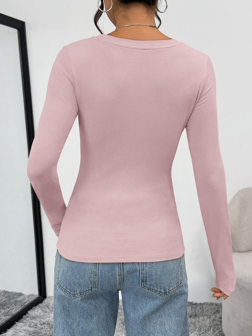 Trendy Queen Womens Long Sleeve T-Shirts Basic Crop Tops 2026 Spring Fashion Outfits Going Out Winter Clothes
