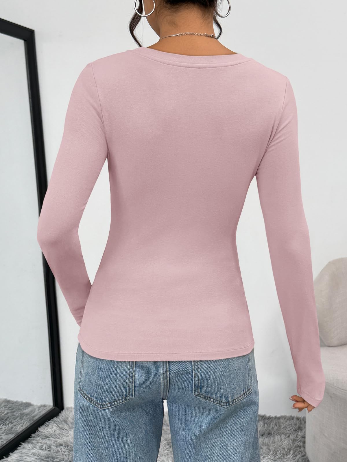Trendy Queen Womens Long Sleeve T-Shirts Basic Crop Tops 2026 Spring Fashion Outfits Going Out Winter Clothes