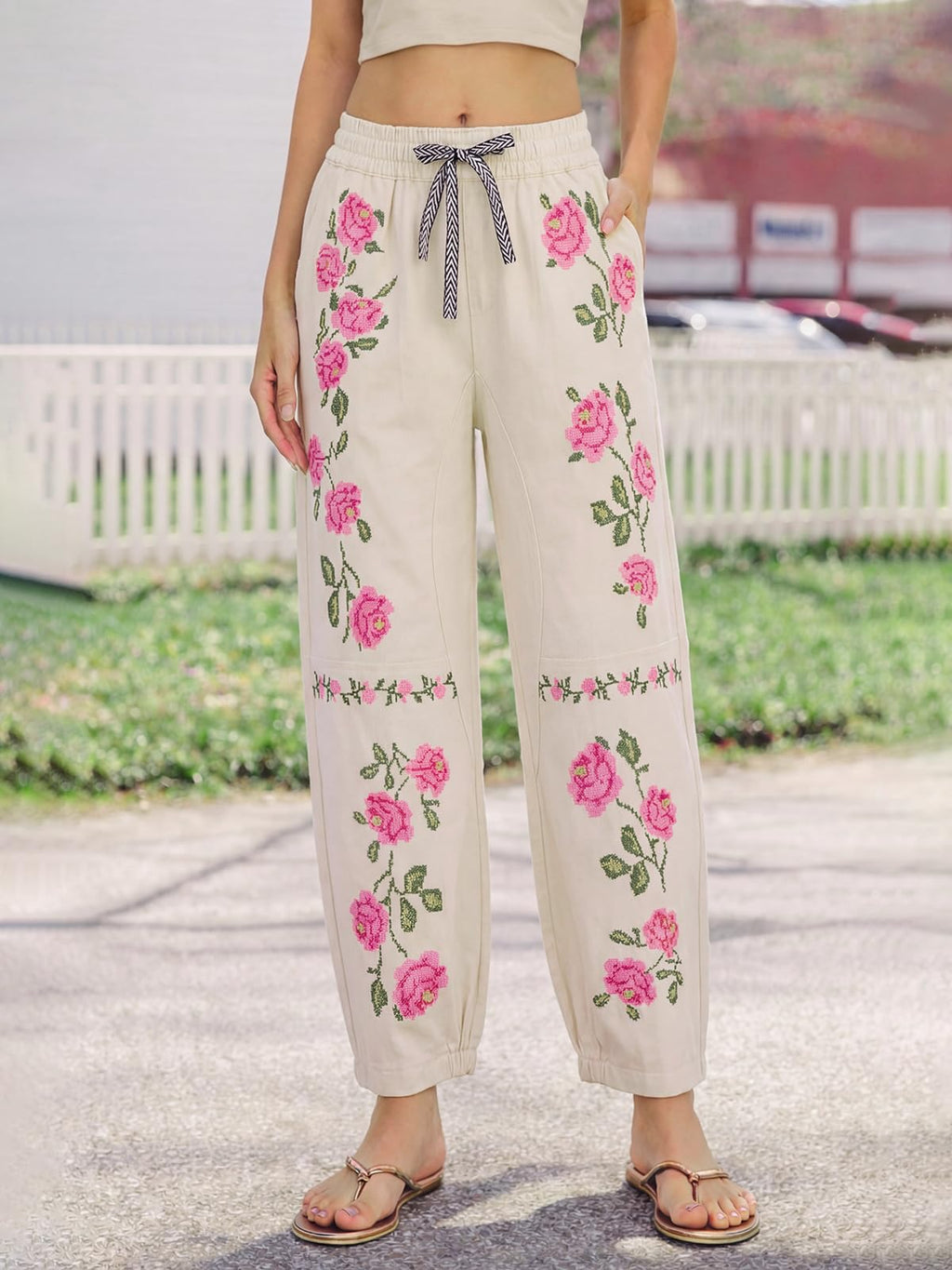 Kedera Mid Rise Barrel Jeans for Women Embroidered Wide Leg Denim Pants Boyfriend Baggy Jeans with Pockets