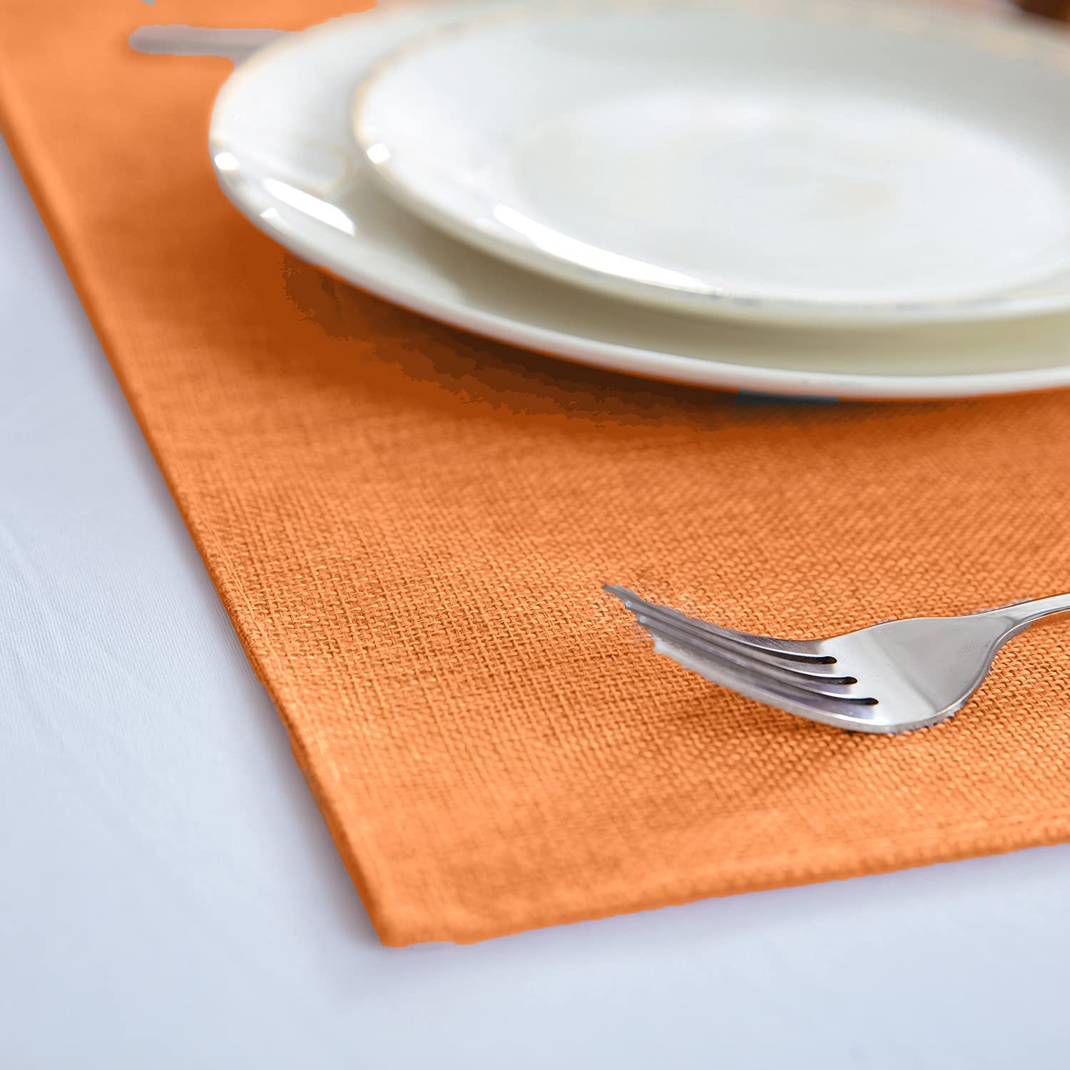 Cloth Placemats Set of 8, Linen Type Fabric Placemats Machine Washable Heat Resistant Placemats Wrinkle Free Thick Polyester Kitchen Place Mats for Dining Table (Beige)
