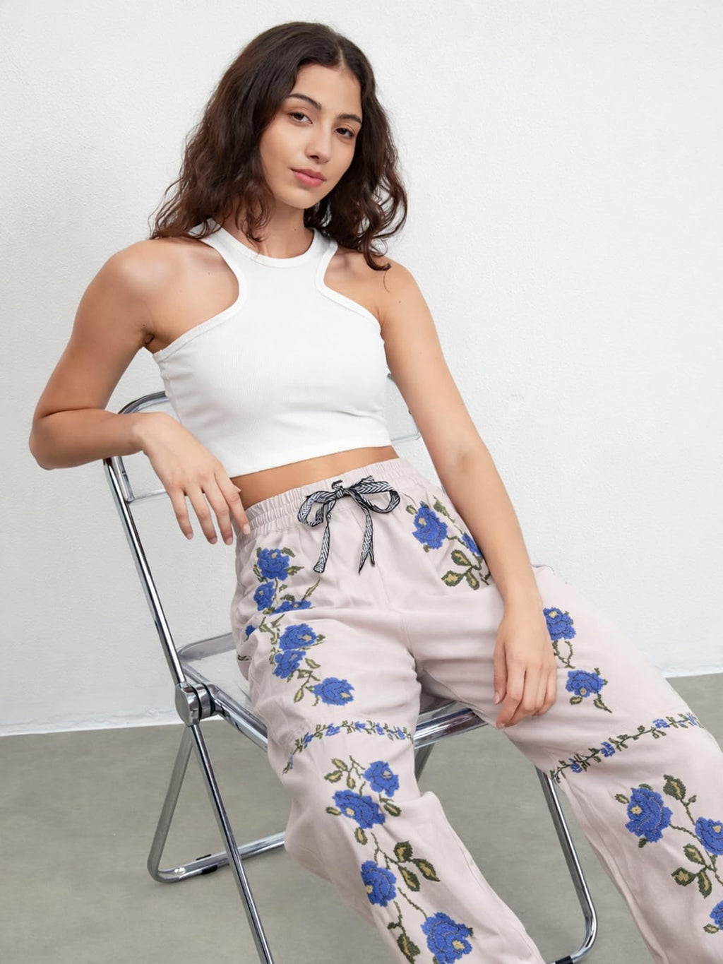 Kedera Mid Rise Barrel Jeans for Women Embroidered Wide Leg Denim Pants Boyfriend Baggy Jeans with Pockets