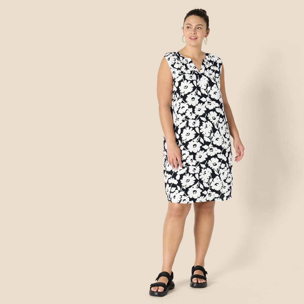 Amazon Essentials Women's Sleeveless Woven A-line V Neck Shift Dress