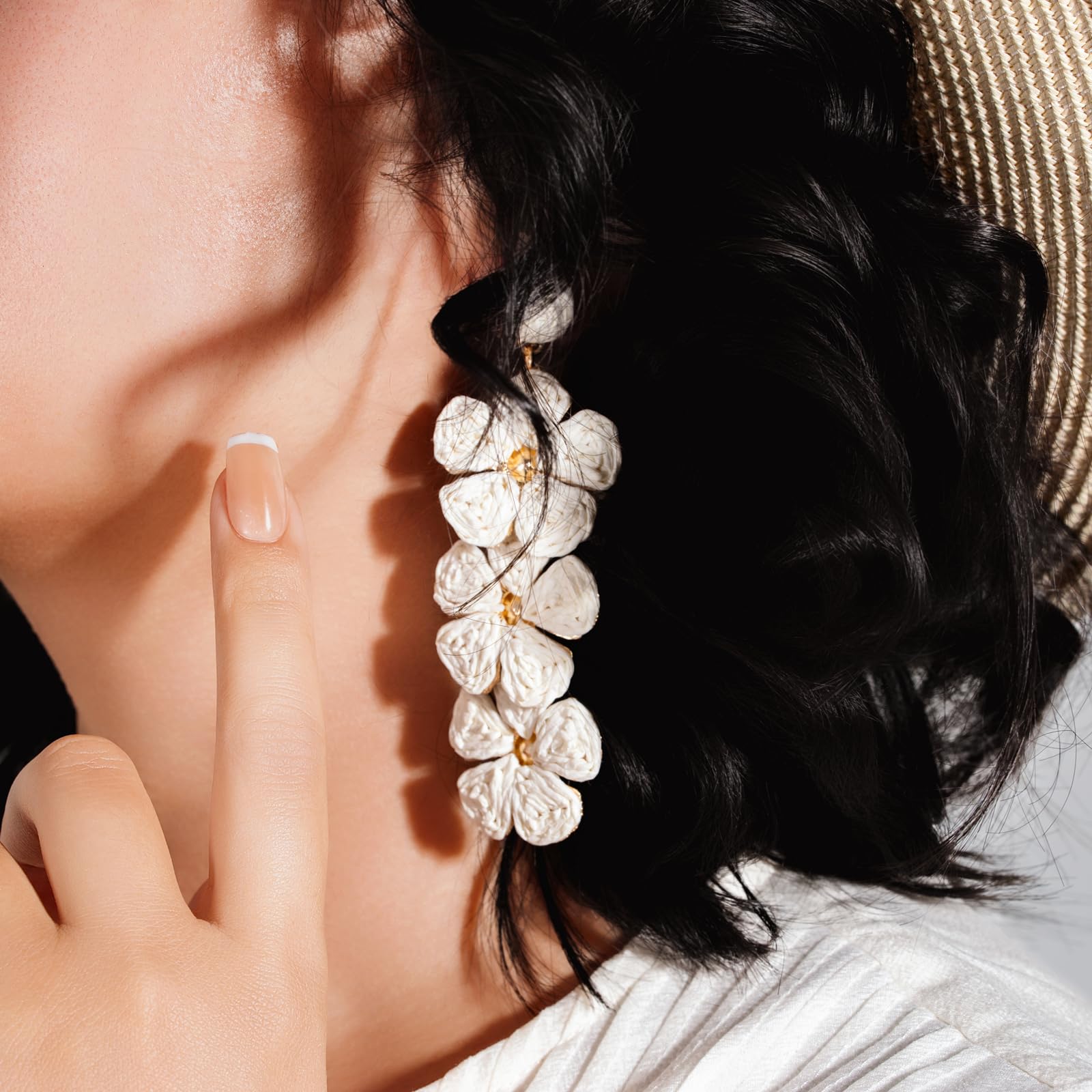 Boho Flower Earrings Statement Raffia Dangle Earrings Cute Floral Jewelry Trendy Summer Beach Vacation Outfits for Women