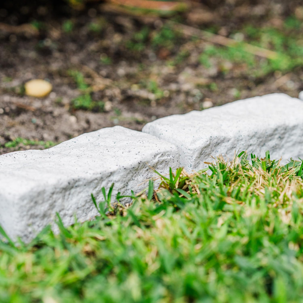 Beuta Landscape Edging | Garden Edging Border | Faux Stone Bricks for Lawn edging, Flower beds, Pathways & Yard Edging– 1 Pack | Each Section Has 6 Bricks 48"L x 4"W x 2.25"H | 3 Spikes |Cobblestone