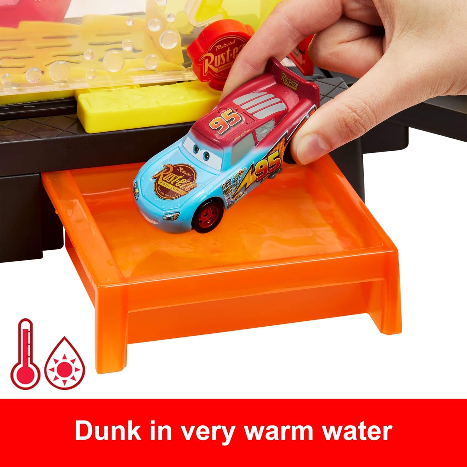 Mattel Disney and Pixar Cars Color Changers Car Wash Playset with Color Changing Lightning McQueen Toy Vehicle, 20-Inches Long, Connects to Other Sets