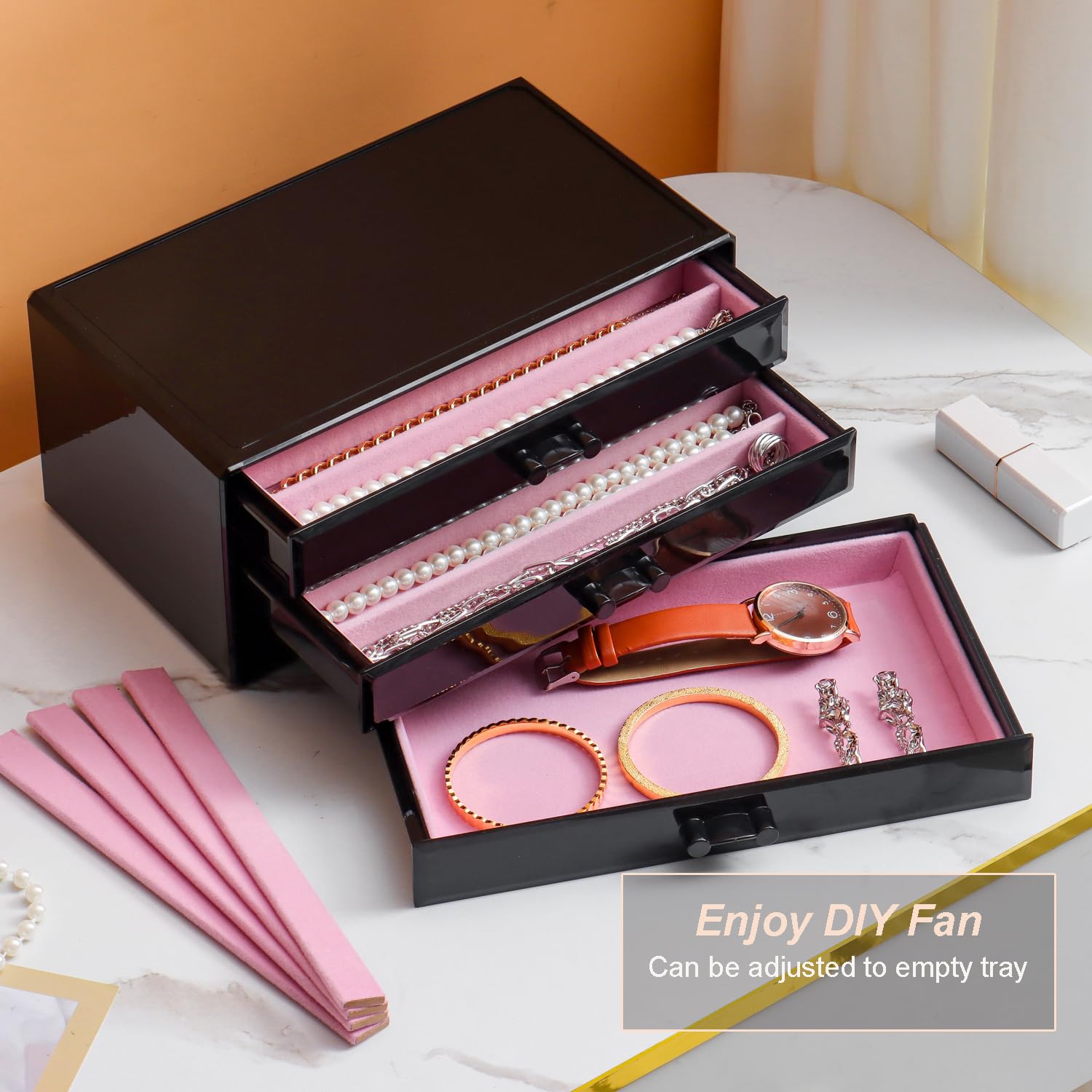 YUFONG Necklace Holder Organizer, Dustproof Necklace Box Velvet Necklace Organizer Box with Lid Clear Acrylic Dustproof Stackable Jewelry Displays for Necklaces Chain Display (Beige, 3 Drawer)