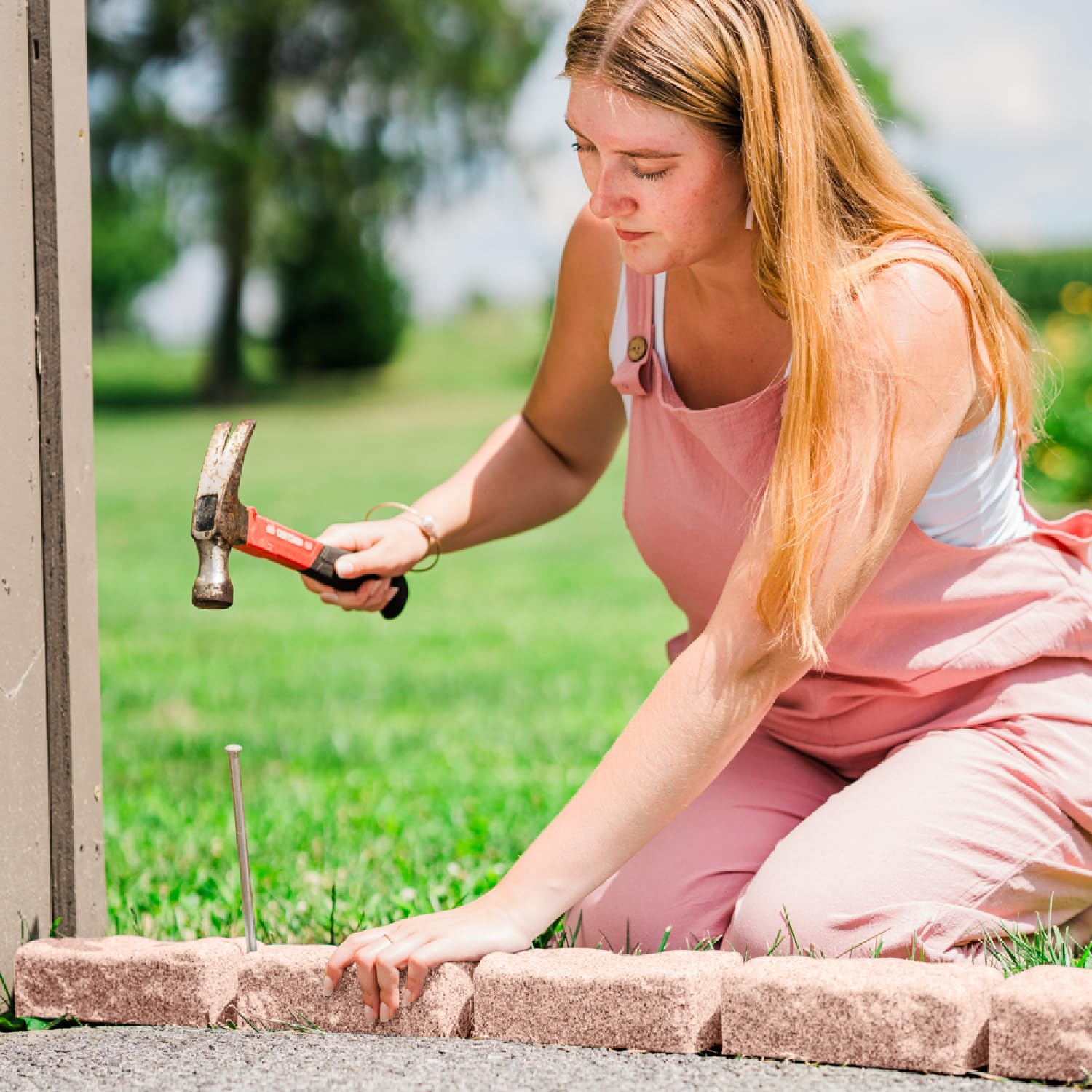 Beuta Landscape Edging | Garden Edging Border | Faux Stone Bricks for Lawn edging, Flower beds, Pathways & Yard Edging– 1 Pack | Each Section Has 6 Bricks 48"L x 4"W x 2.25"H | 3 Spikes |Cobblestone