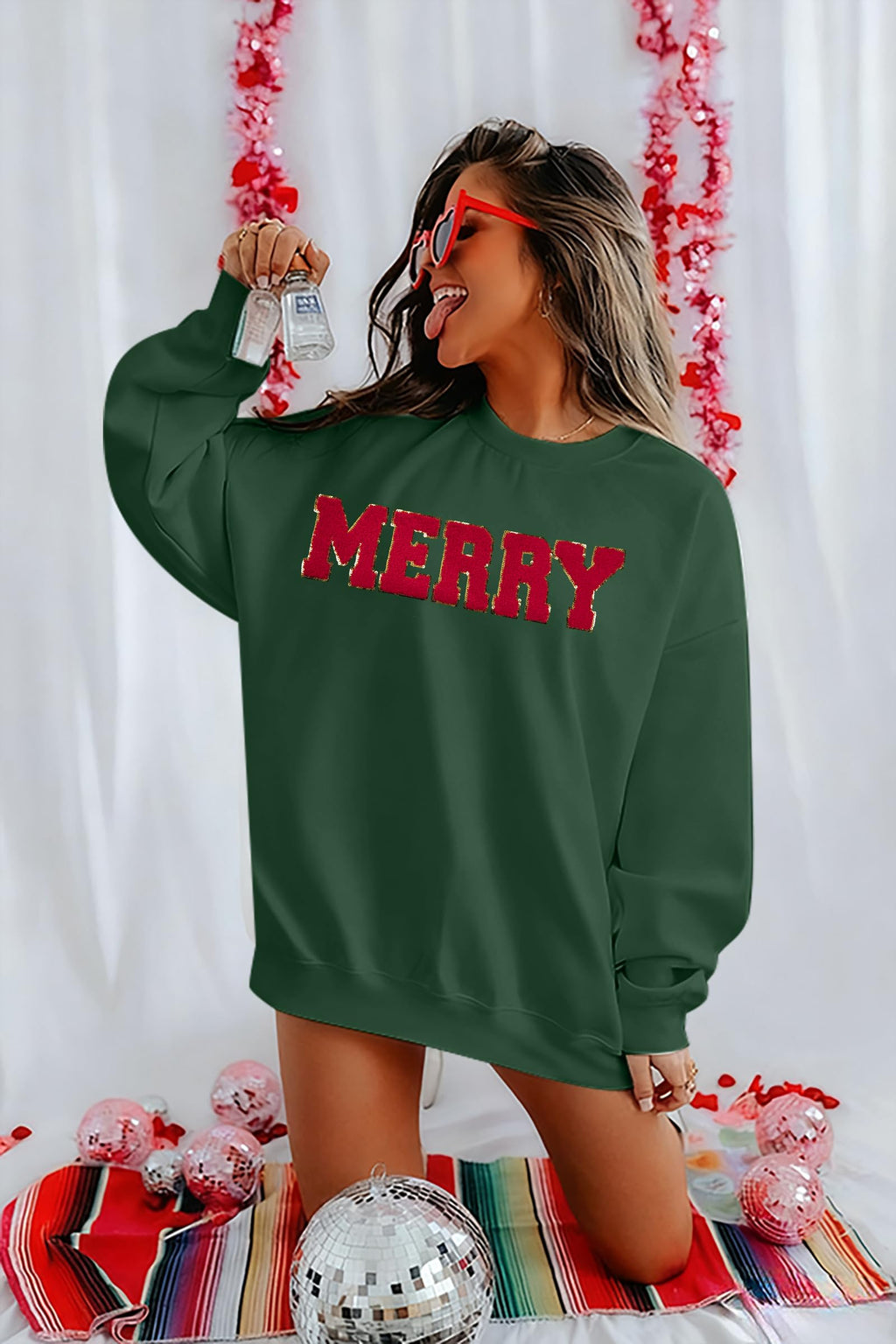 FASHGL Christmas Sequins Sweatshirts Women Merry Glitter Patch Crewneck Sweater Xmas Long Sleeve Pullover Top