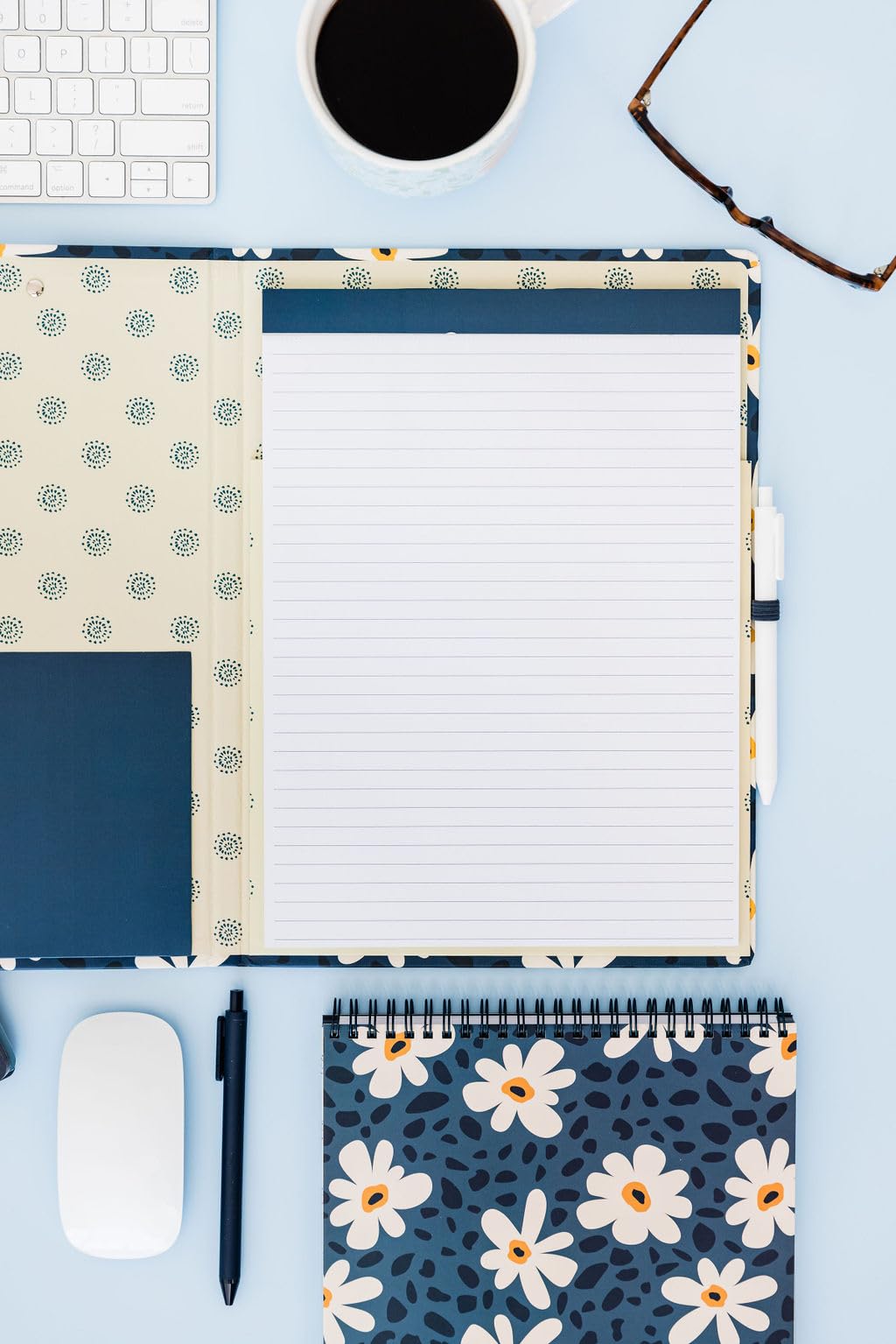 Steel Mill & Co Cute Clipboard Folio with Refillable Lined Notepad and Interior Storage Pocket, Black and White Padfolio for Work, Black Dots