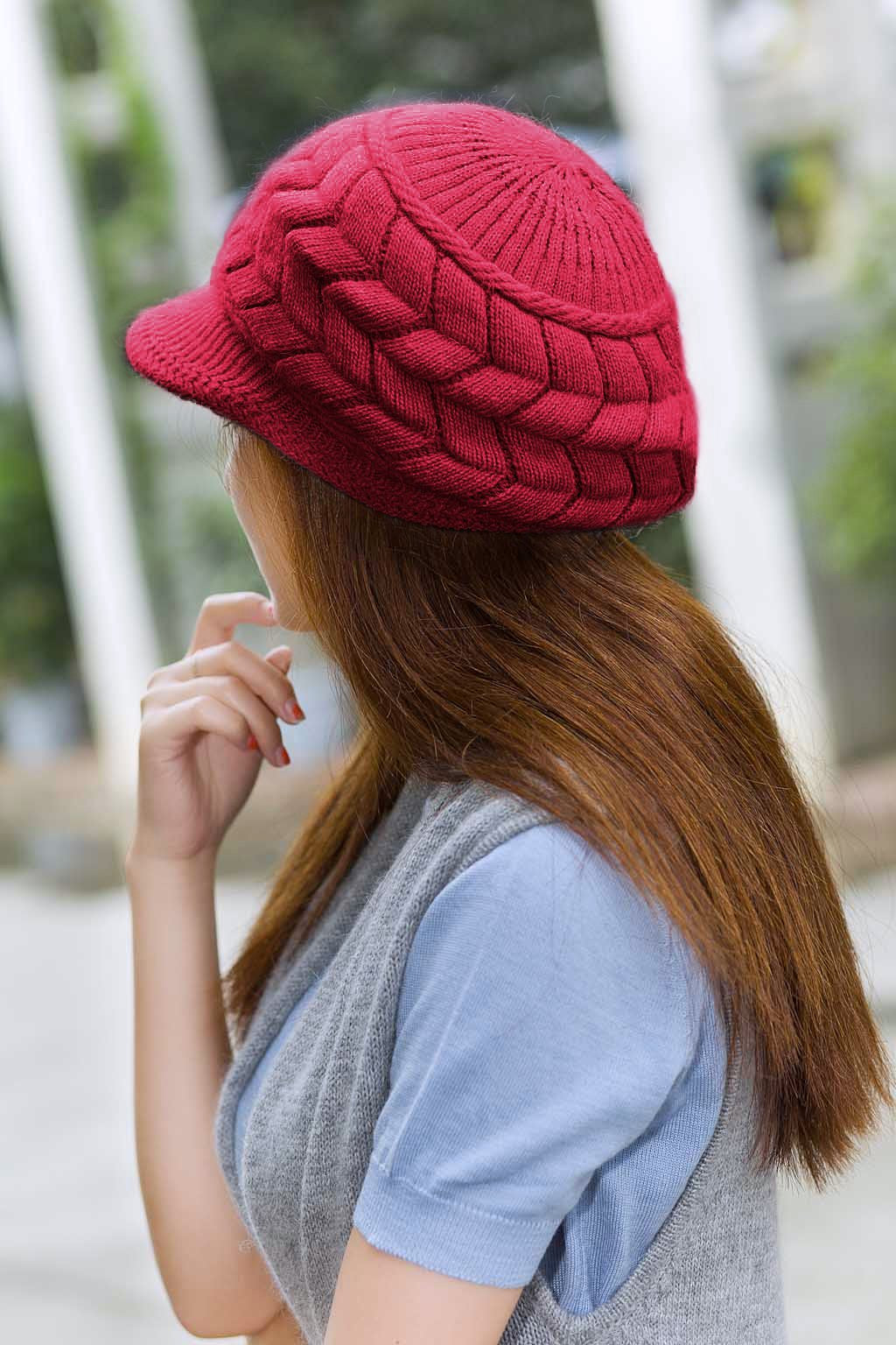 Women Winter Warm Knit Hat Wool Snow Ski Caps with Visor
