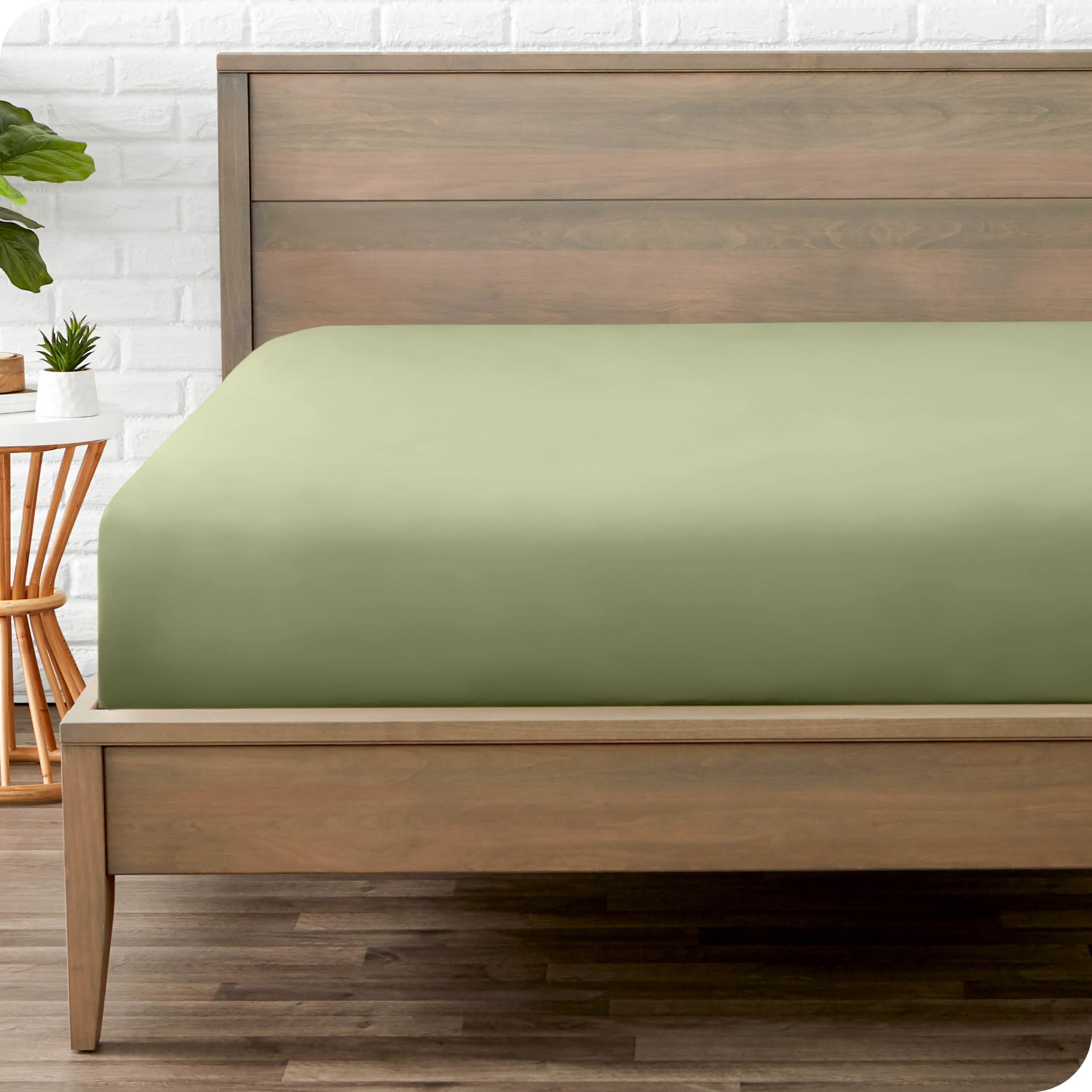 Bare Home Fitted Bottom Sheet Twin Size - Premium 1800 Ultra-Soft - Hotel Luxury - Deep Pocket - Durable and Long Lasting (Twin, White)