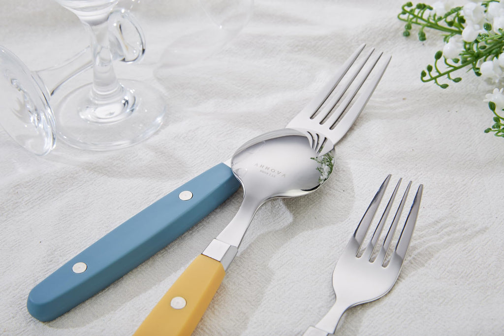 ANNOVA Silverware Set, Retro/Rivet Colorful Stainless Steel Tableware Kitchen Flatware Set Utensils, Includes Dinner Knives, Forks, Spoons, Salad Forks & Dessert Spoons (Brown, 20 Pieces)