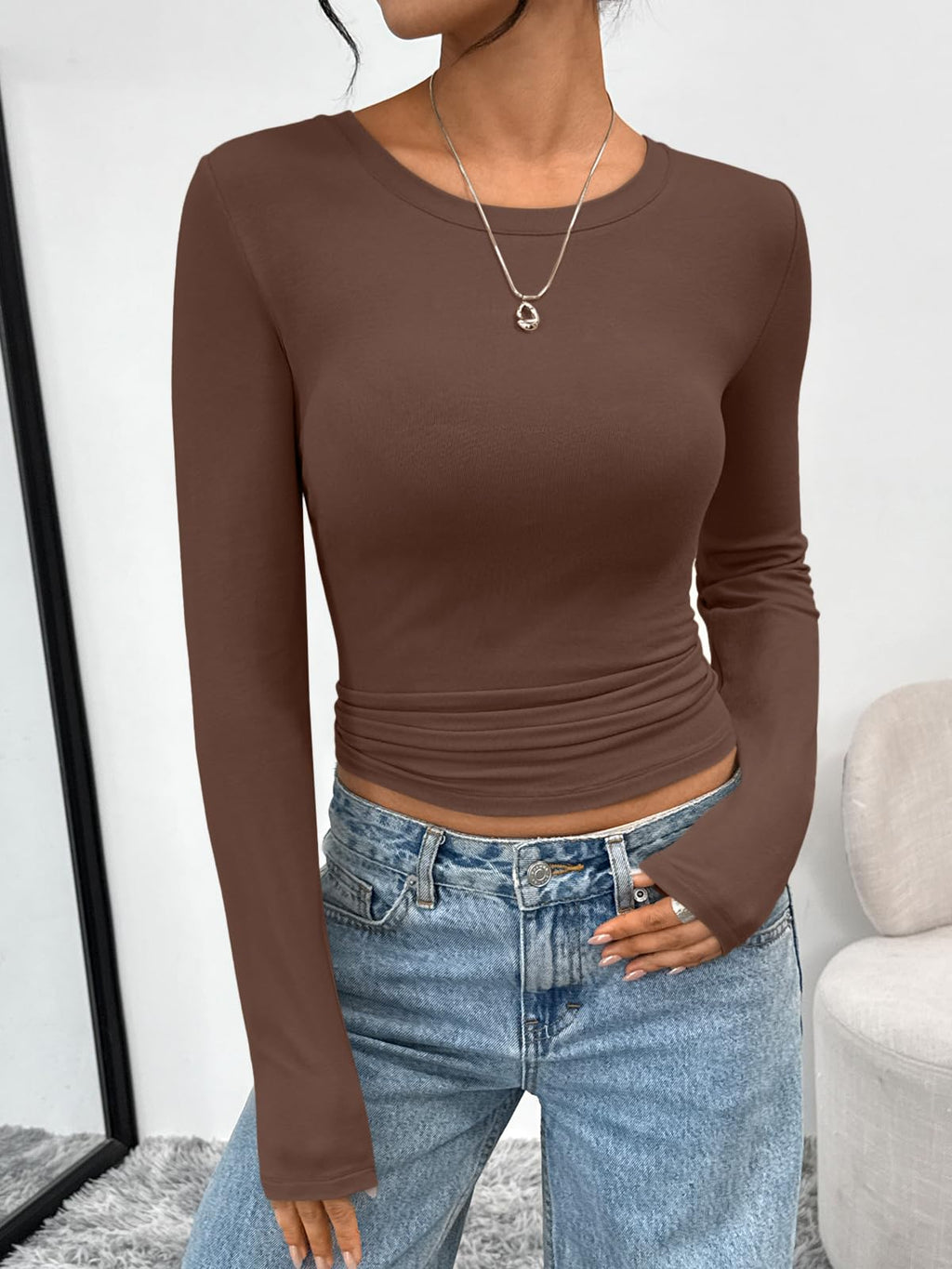 Trendy Queen Womens Long Sleeve T-Shirts Basic Crop Tops 2026 Spring Fashion Outfits Going Out Winter Clothes