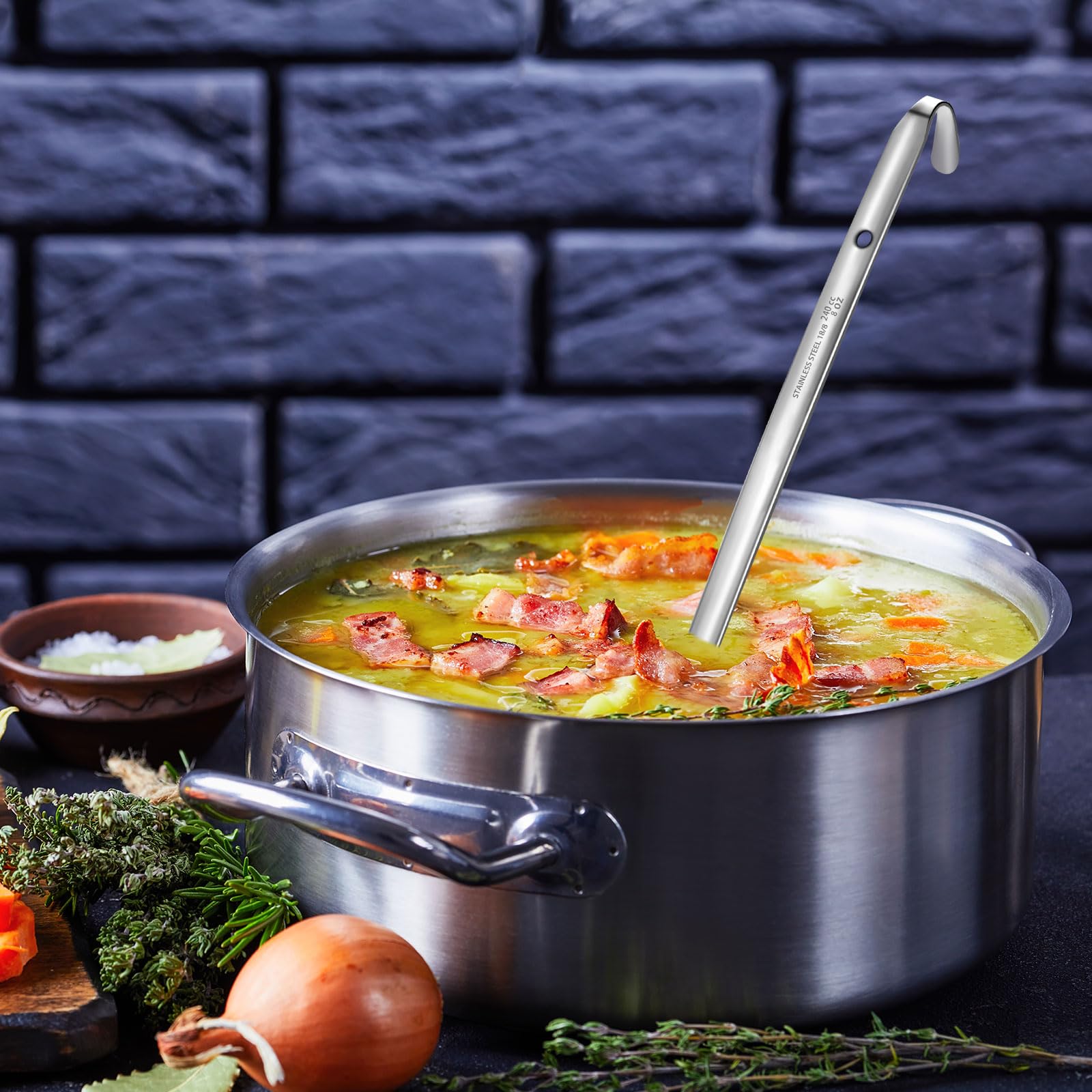 meekoo 1 Pieces Stainless Steel Ladle Soup Handle Ladle with Pouring Rim for Kitchen Cooking Soup Sauce (1 oz)