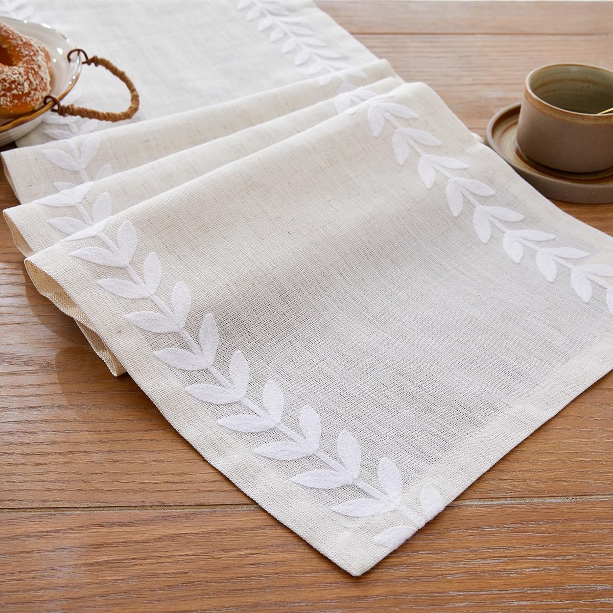 Wracra Embroidered Placemats, 13 x 18 Inch Set of 4 Placemats, Irregular Willow Rustic Place Mats for Kitchen Table and Heat Resistant, Blue 4PCS