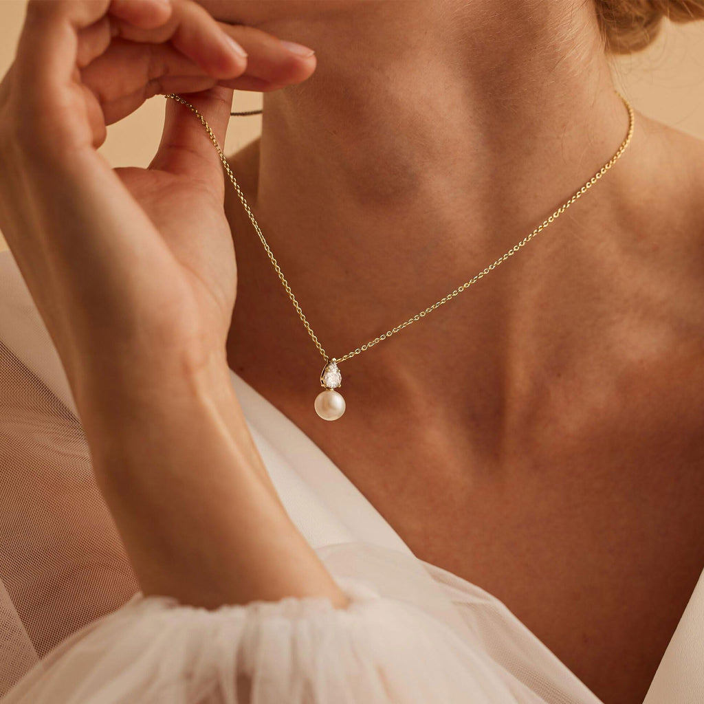 Pearl Necklace for Women Trendy,14k Gold Plated Necklace Dainty Wedding Necklace Small Cute Choker Necklace Gold Prom Drop Necklace Vintage Waterproof Jewelry for Women Prom Jewelry Fashion Gifts