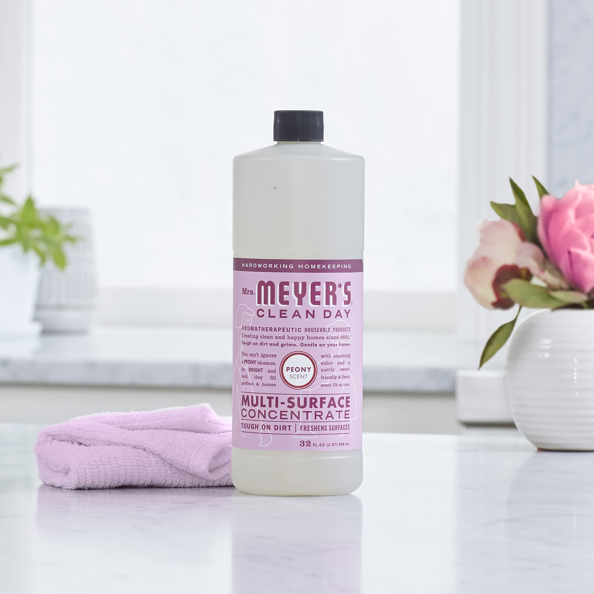 MRS. MEYER'S CLEAN DAY Multi-Surface Cleaner Concentrate, Use to Clean Floors, Tile, Counters, Lavender, 32 fl. oz