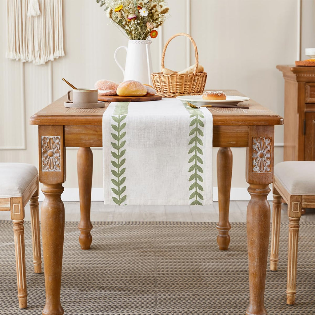 Wracra Embroidered Placemats, 13 x 18 Inch Set of 4 Placemats, Irregular Willow Rustic Place Mats for Kitchen Table and Heat Resistant, Blue 4PCS
