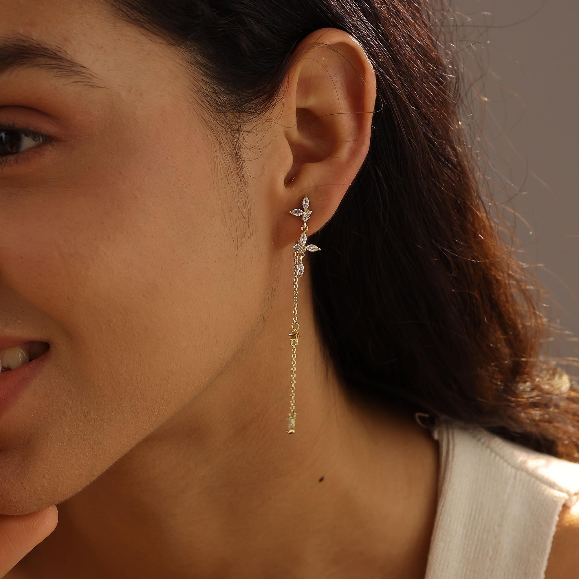 Gold Earrings for Women, 14K Gold Plated Tassel Dangle Earrings for Women Trendy Hypoallergenic Long Chain Earring Dainty Pearl Drop Earrings Elegant Wedding Earring Fashion Jewelry for Womens
