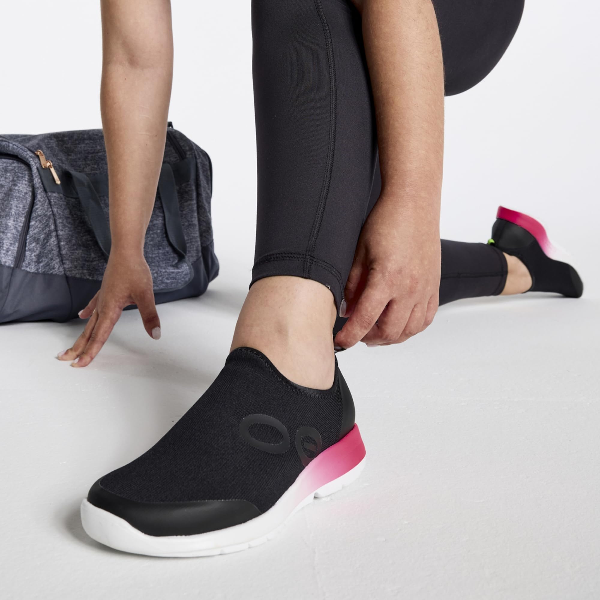 OOFOS Womens Women's Oomg Sport Shoe