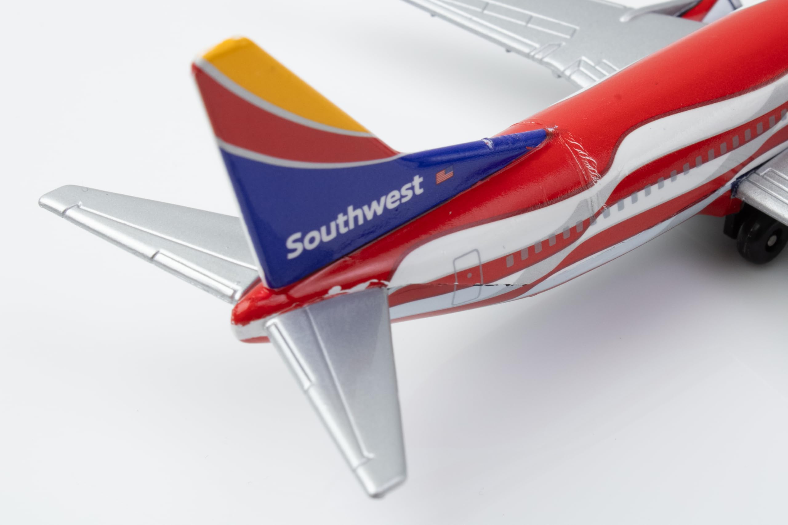 Daron Toy Airplane – Delta Air Lines Airbus A350 – Die-Cast Metal Model Airplane Toy with Plastic Parts for Kids Ages 3+