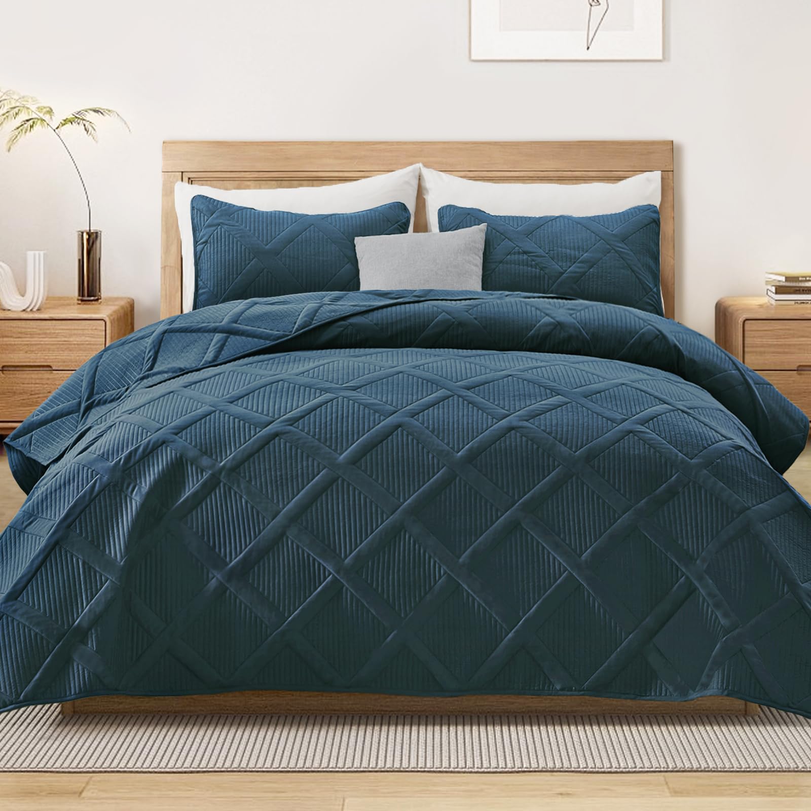 Exclusivo Mezcla Twin Size Quilt Set with Modern Striped Pattern, 2 Pieces Lightweight Black Quilts Bedding Set, Soft Bedspreads Coverlets for All Seasons