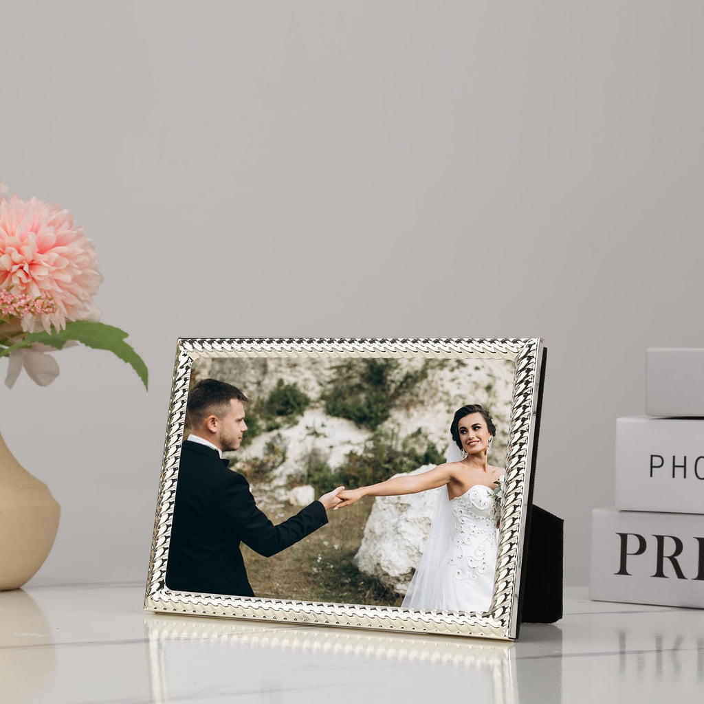 4x4 Gold Rope Design Metal Picture Frame With Mat for 3x3'', Premium Velvet Backing Real Glass Front Desktop & Wall Display Elegant Home Decor