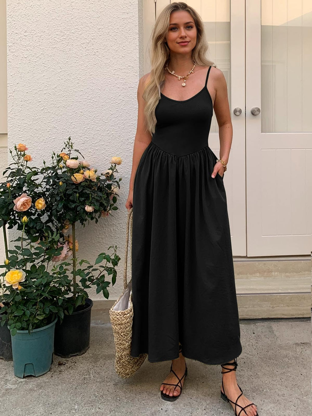 Mieazom Women’s Sleeveless V-Neck Maxi Dress with Pockets – Slim Fit Casual Summer Spaghetti Strap Dress for Vacation