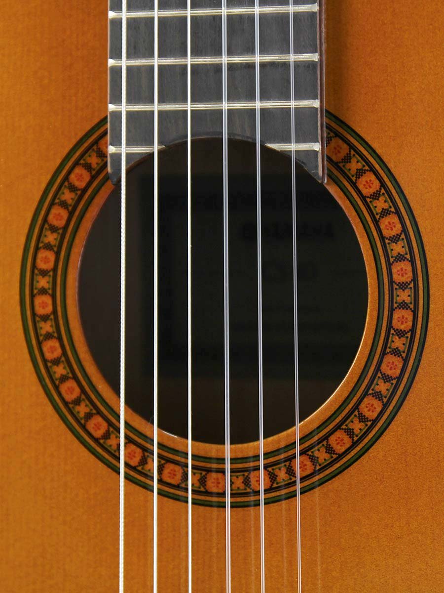 Yamaha C40II Classical Guitar, Full Size With Rosewood Fingerboard and Bridge, Natural