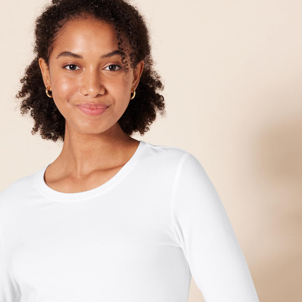 Amazon Essentials Women's Regular-Fit Long-Sleeve Crewneck T-Shirt (Available in Plus Size)