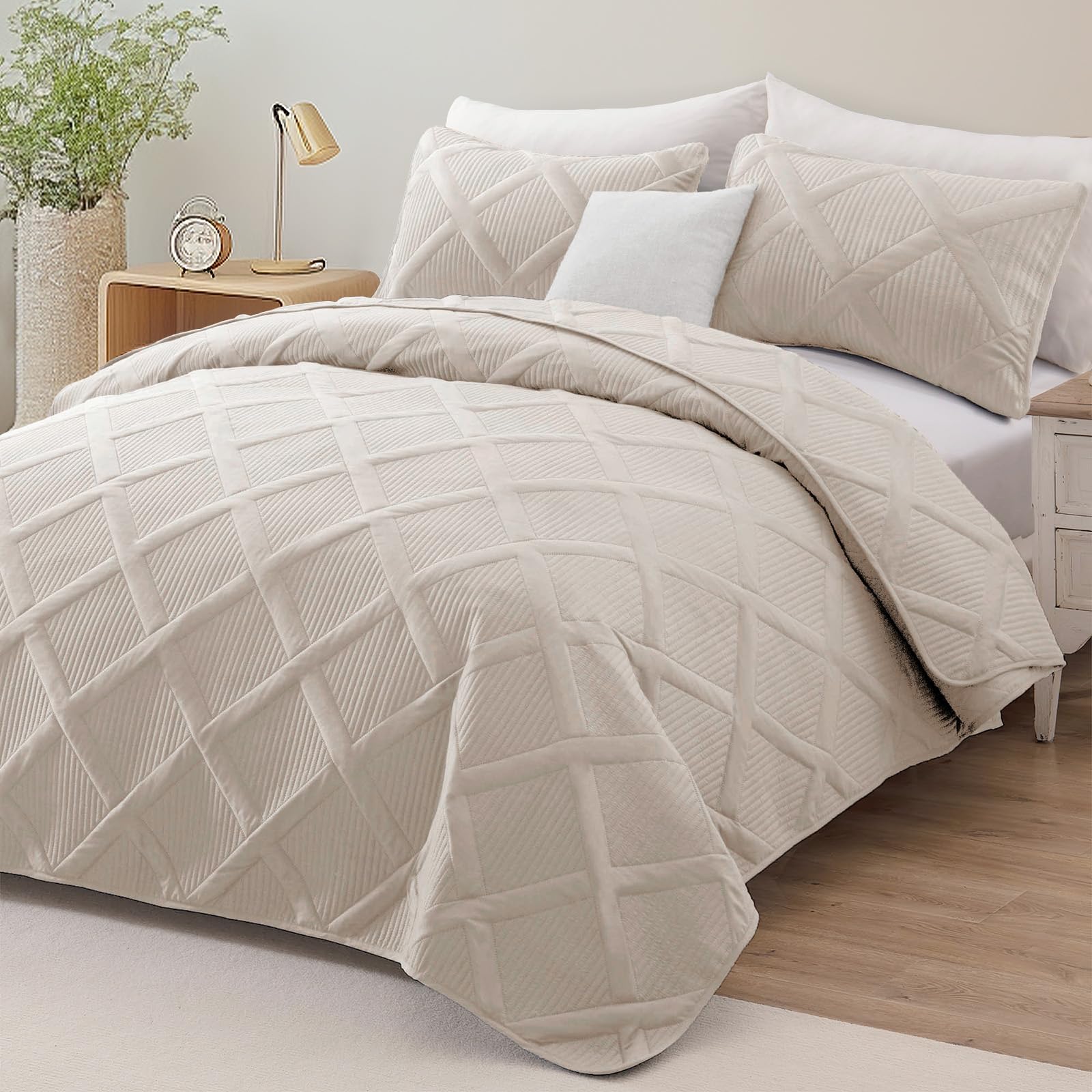 Exclusivo Mezcla Twin Size Quilt Set with Modern Striped Pattern, 2 Pieces Lightweight Black Quilts Bedding Set, Soft Bedspreads Coverlets for All Seasons