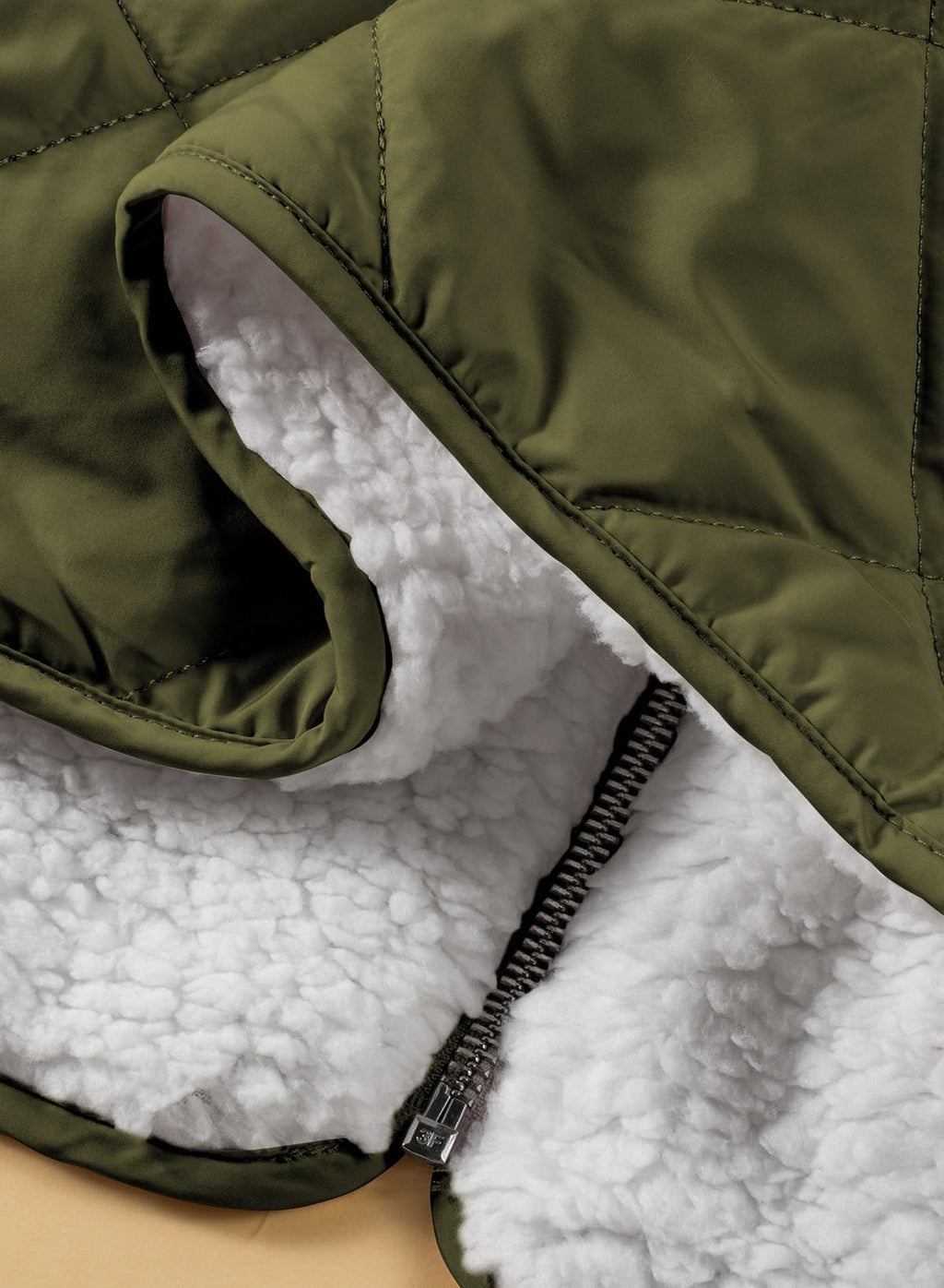 SHEWIN Women Puffer Vest Casual Stand Collar Sleeveless Puffer Jacket Warm Winter Reversible Zip Up Outerwear with Pockets
