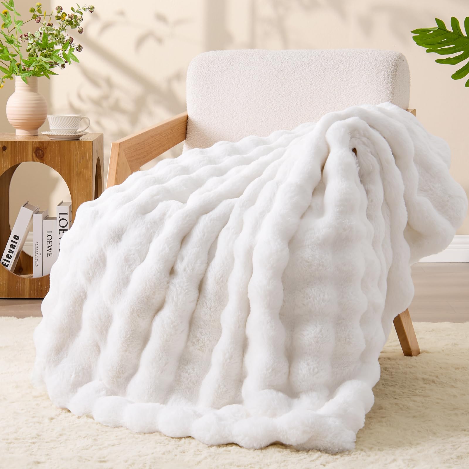 BEDELITE Faux Fur Throw Blanket, Soft Cozy Plush Dark Grey Bubble Blanket for Couch Sofa Bedroom Living Room Decor - 870GSM Thick Warm Fuzzy Fluffy Faux Rabbit Fur Blanket, 50x60 Inches